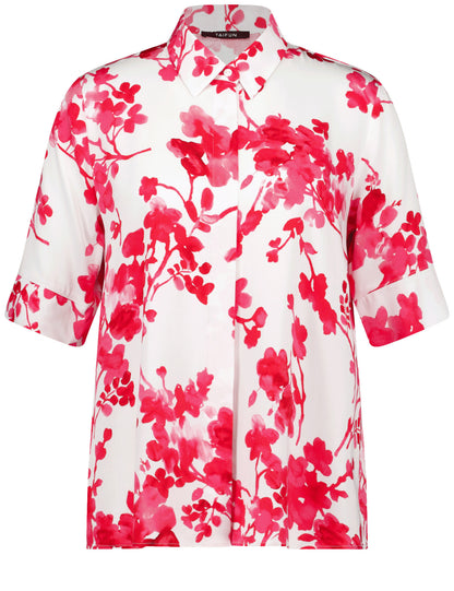 Taifun_Short Sleeve Blouse with a Floral Pattern_760343-11203_6612_04