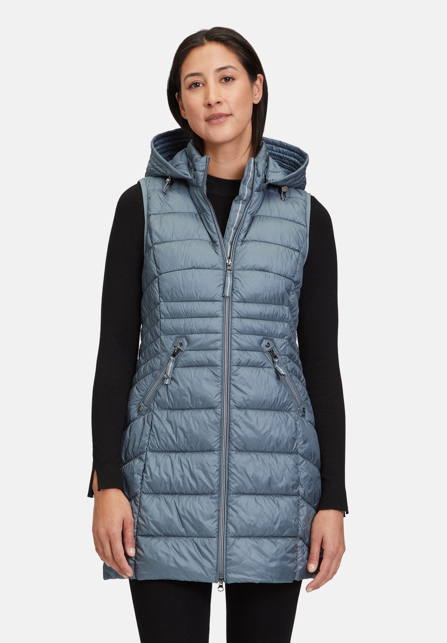 Quilted Vest With Removable Hood_01