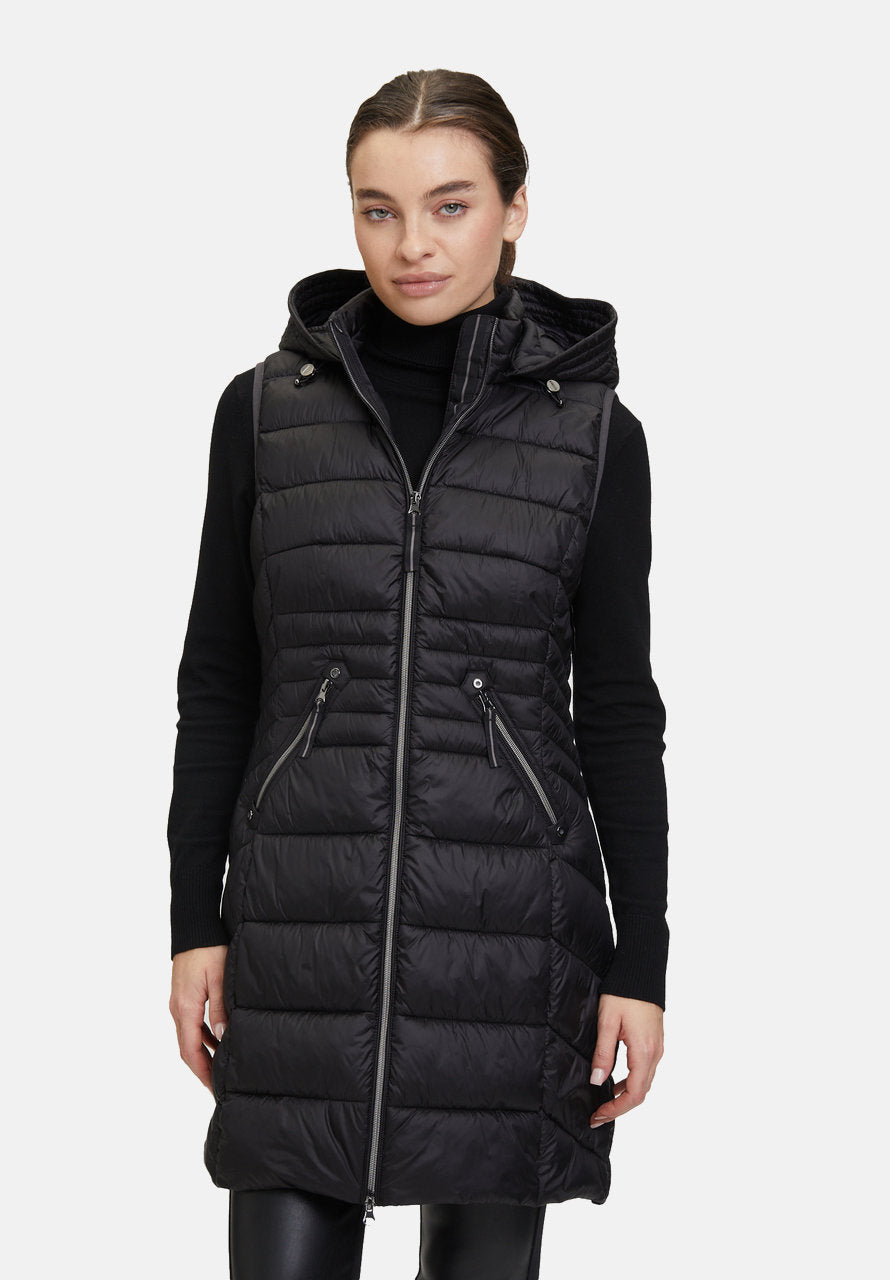 Quilted Vest With Removable Hood_01