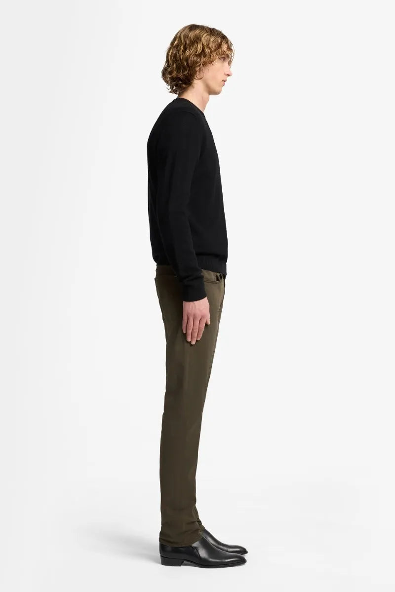 7 For All Mankind_Black_Crew Neck Sweater in Cashmere_7M0D0F16_1PK_05