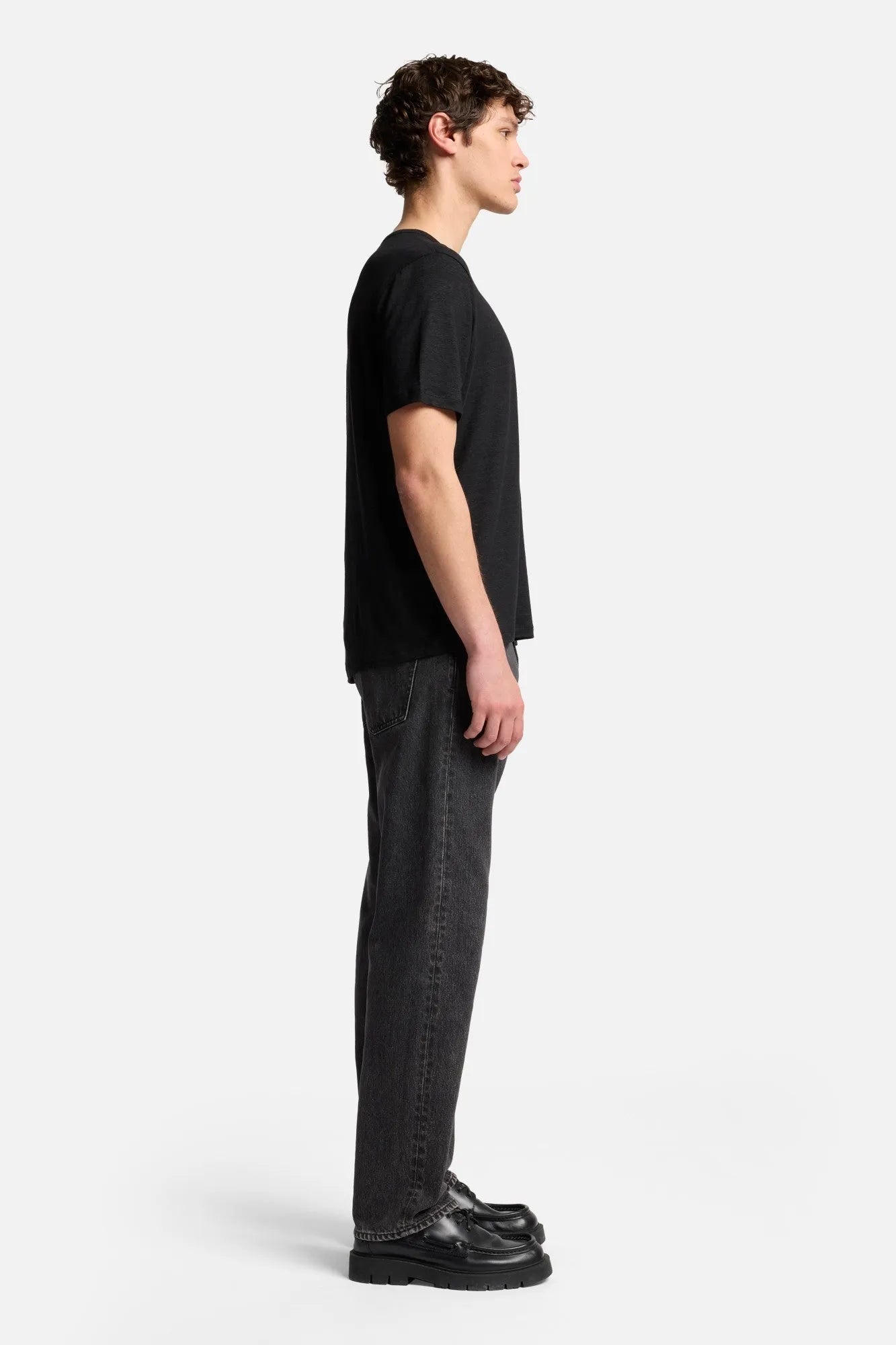 7 For All Mankind Black Men Tee in Linen SKU: 7MM70E99_1K1 Image 06