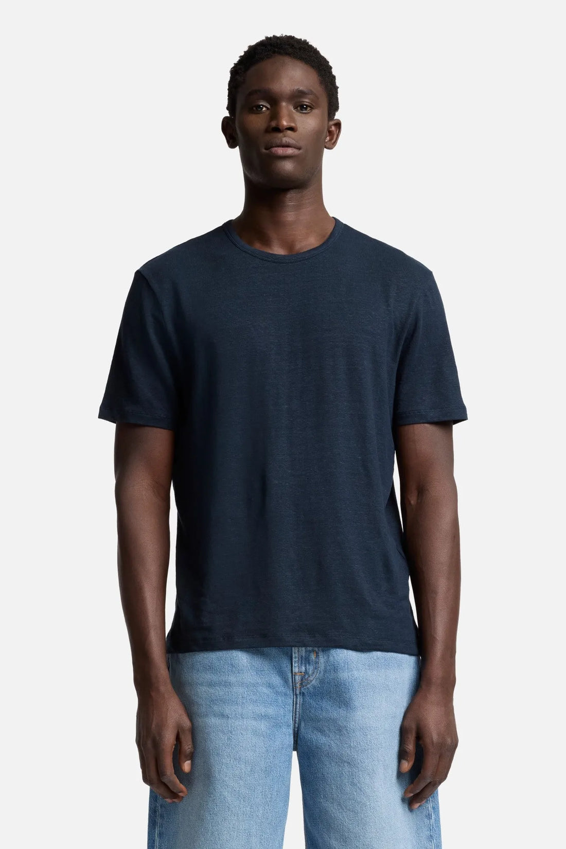 7 For All Mankind Ocean Floor Men Tee in Linen SKU: 7MM70E99_1K2 Image 03