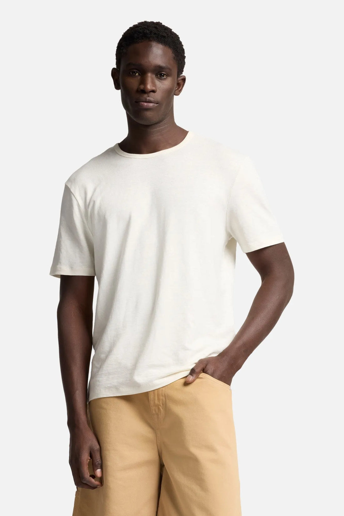 7 For All Mankind White Men Tee in Linen SKU: 7MM70E99_LWE Image 03
