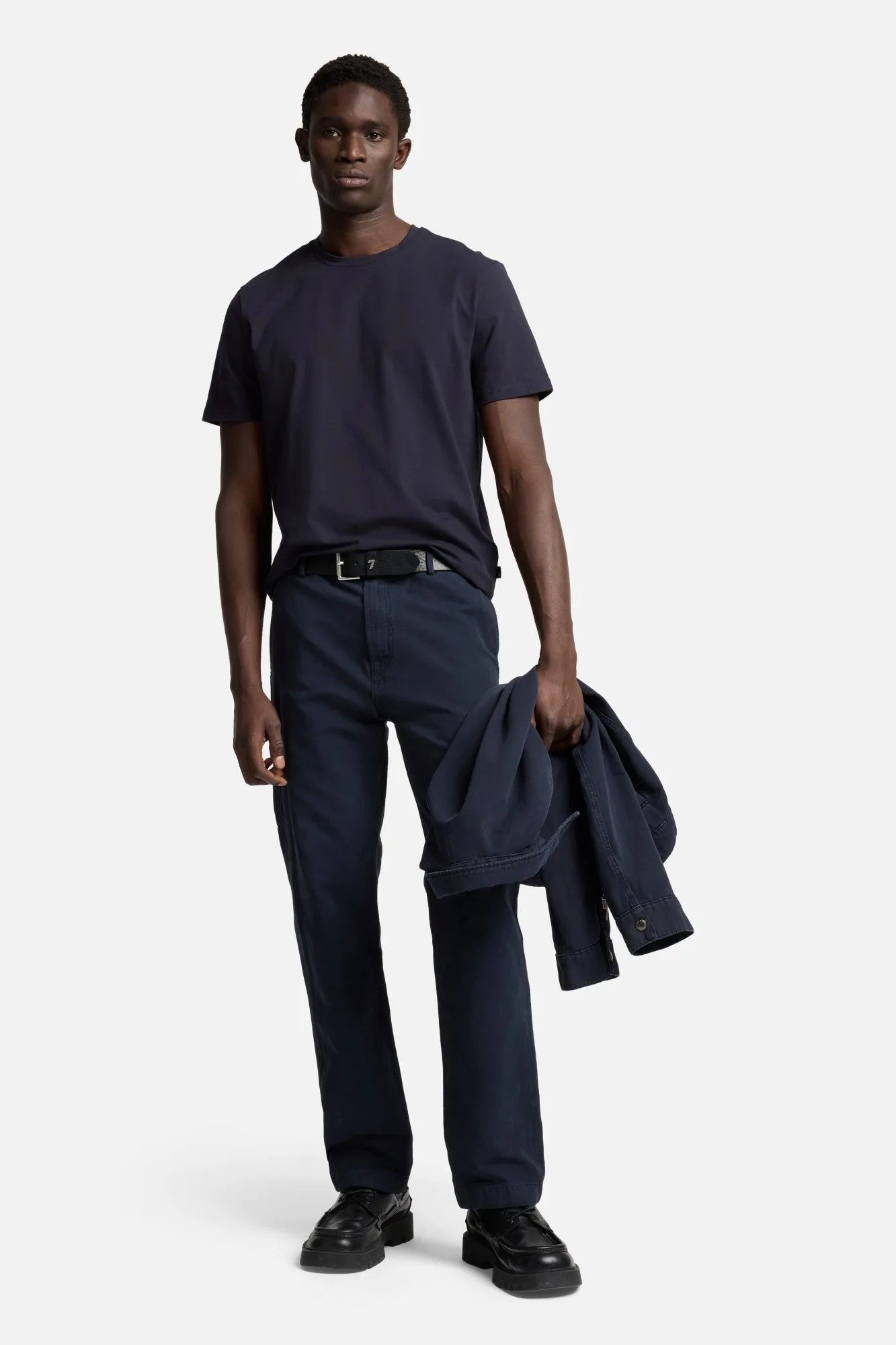 7 For All Mankind Navy Men Tee in Luxe Performance SKU: 7MR01237_NVY Image 07