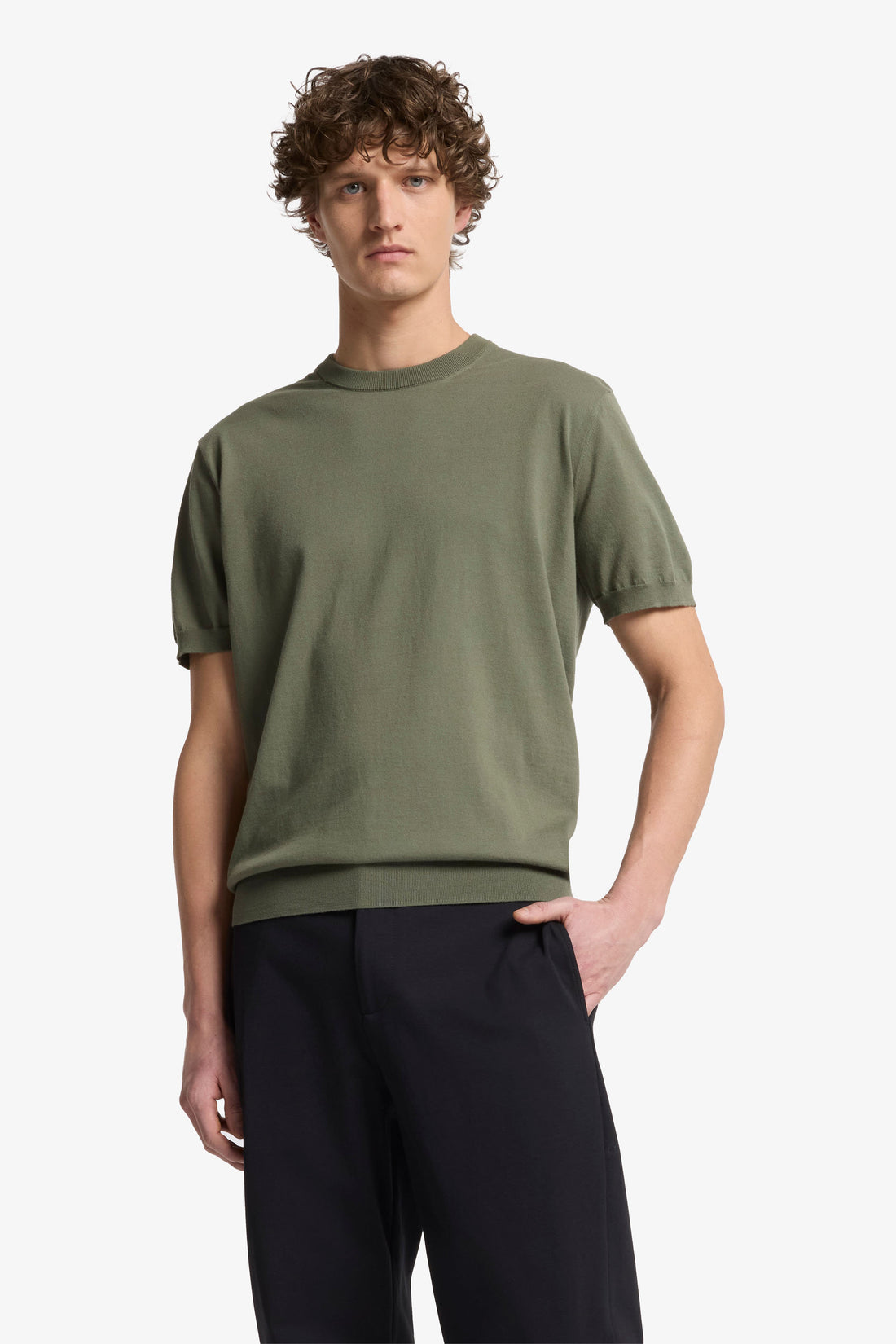 7 For All Mankind_Round Neck S/S Tee Cotton Army_7MT02K22-AMN_AMN_01