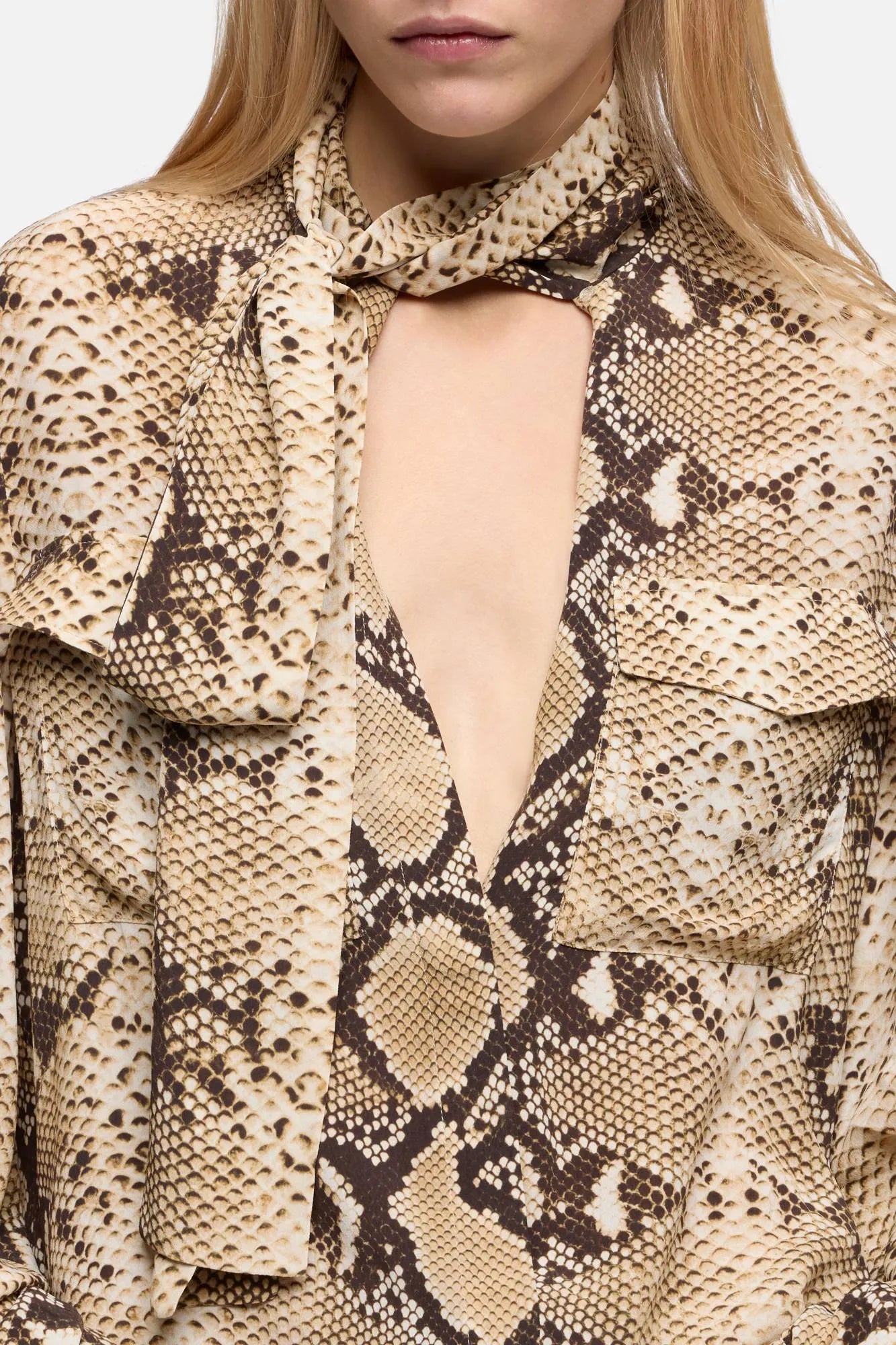 7 For All Mankind Snake Women Balloon Sleeve Blouse in Viscose SKU: 7N9H0G80_3HE Image 04