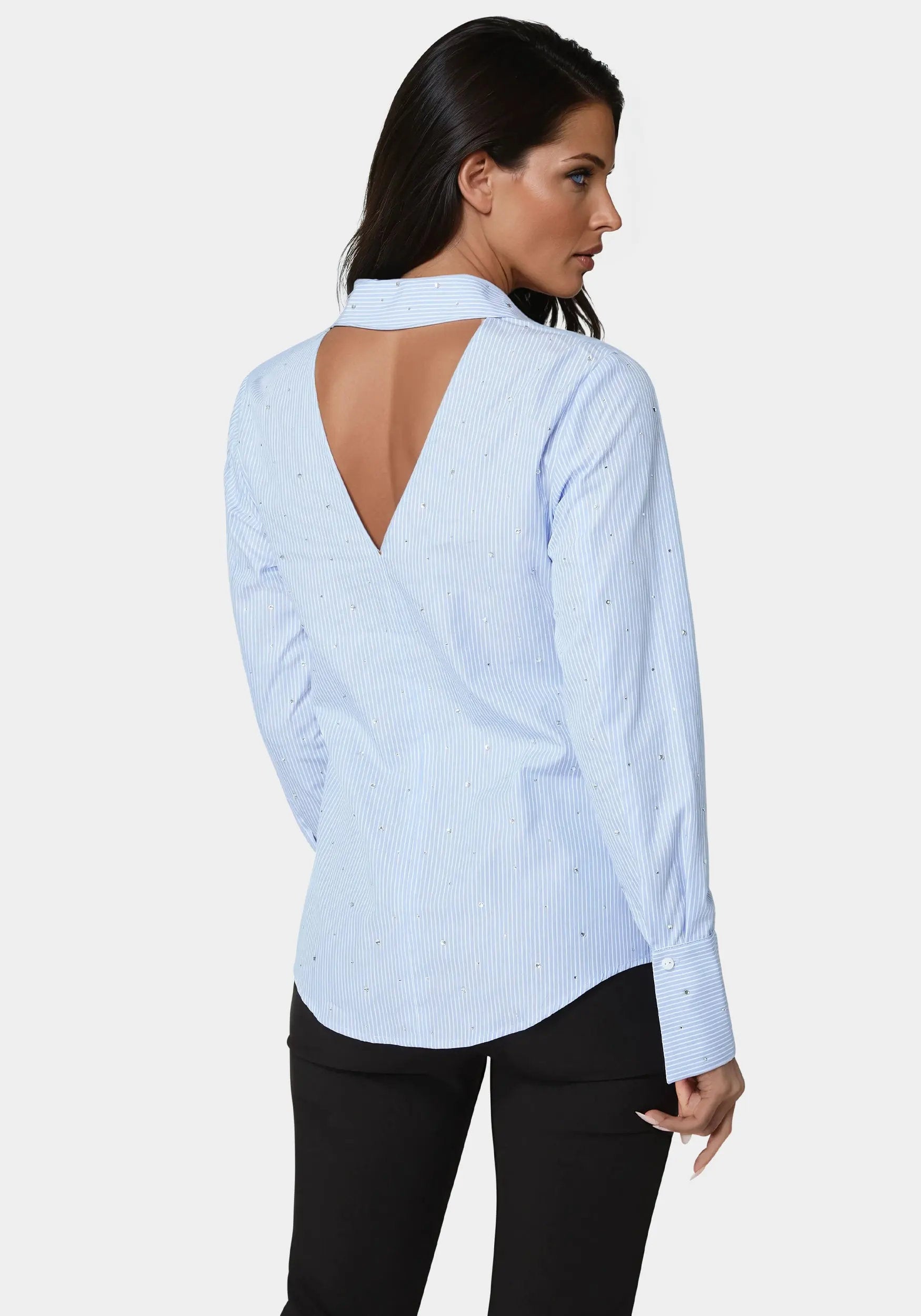 Bebe_Cutout Rhinestone Poplin Blouse_7SWL0223BE_CLEAR SKY_03