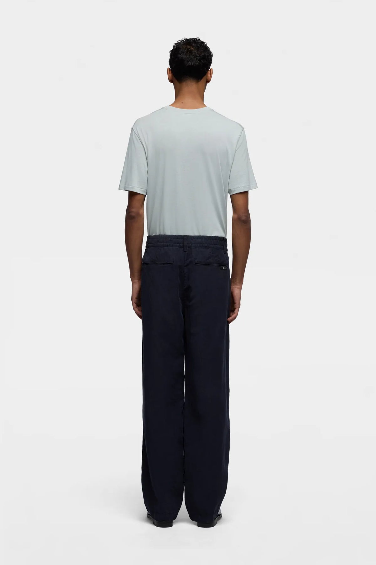7 For All Mankind Navy Men Hybrid Jogger in Linen Blend SKU: 7TBY0E41_09U Image 04
