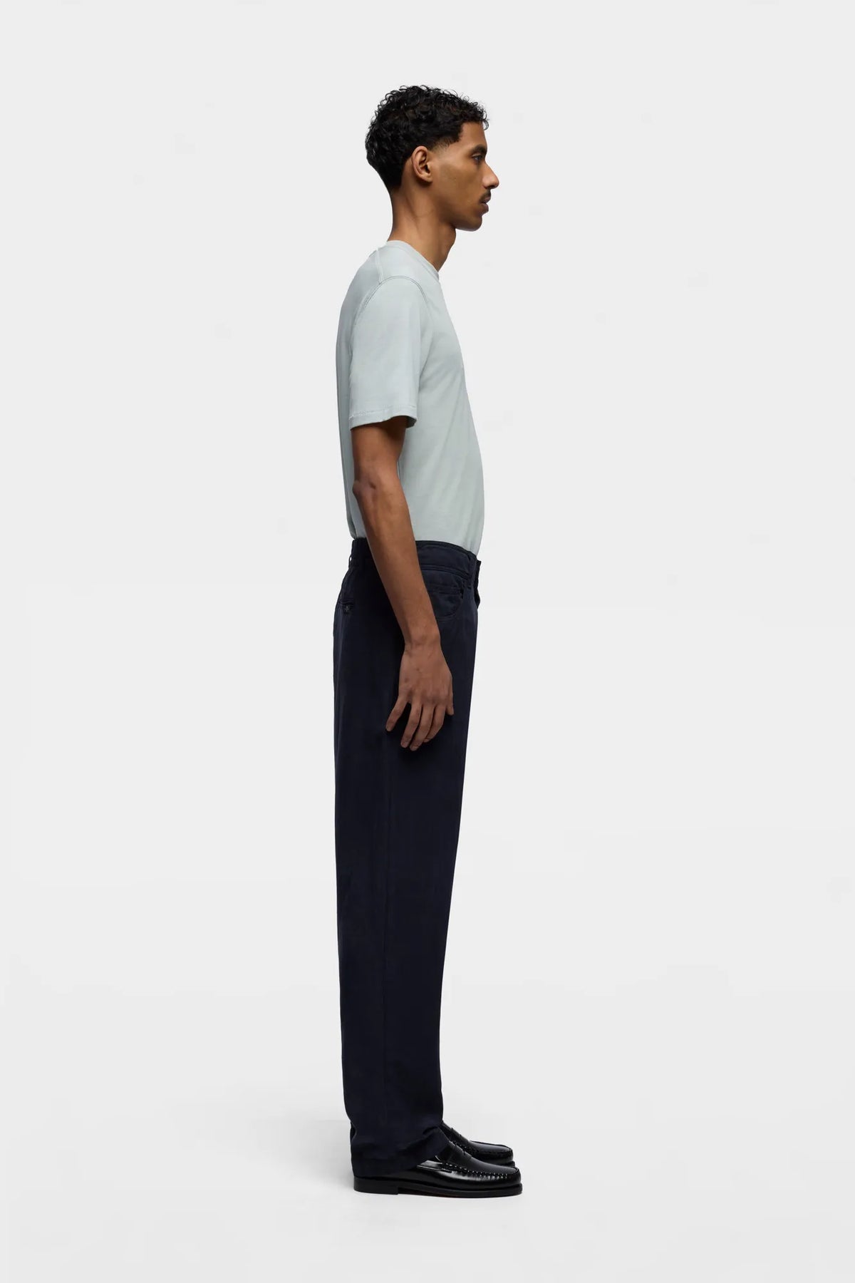 7 For All Mankind Navy Men Hybrid Jogger in Linen Blend SKU: 7TBY0E41_09U Image 05