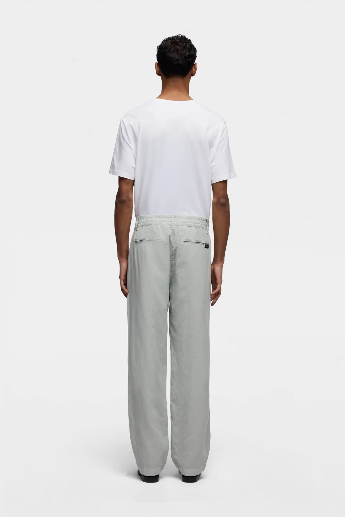 7 For All Mankind Dusty Blue Men Hybrid Jogger in Linen Blend SKU: 7TBY0E41_XGD Image 04