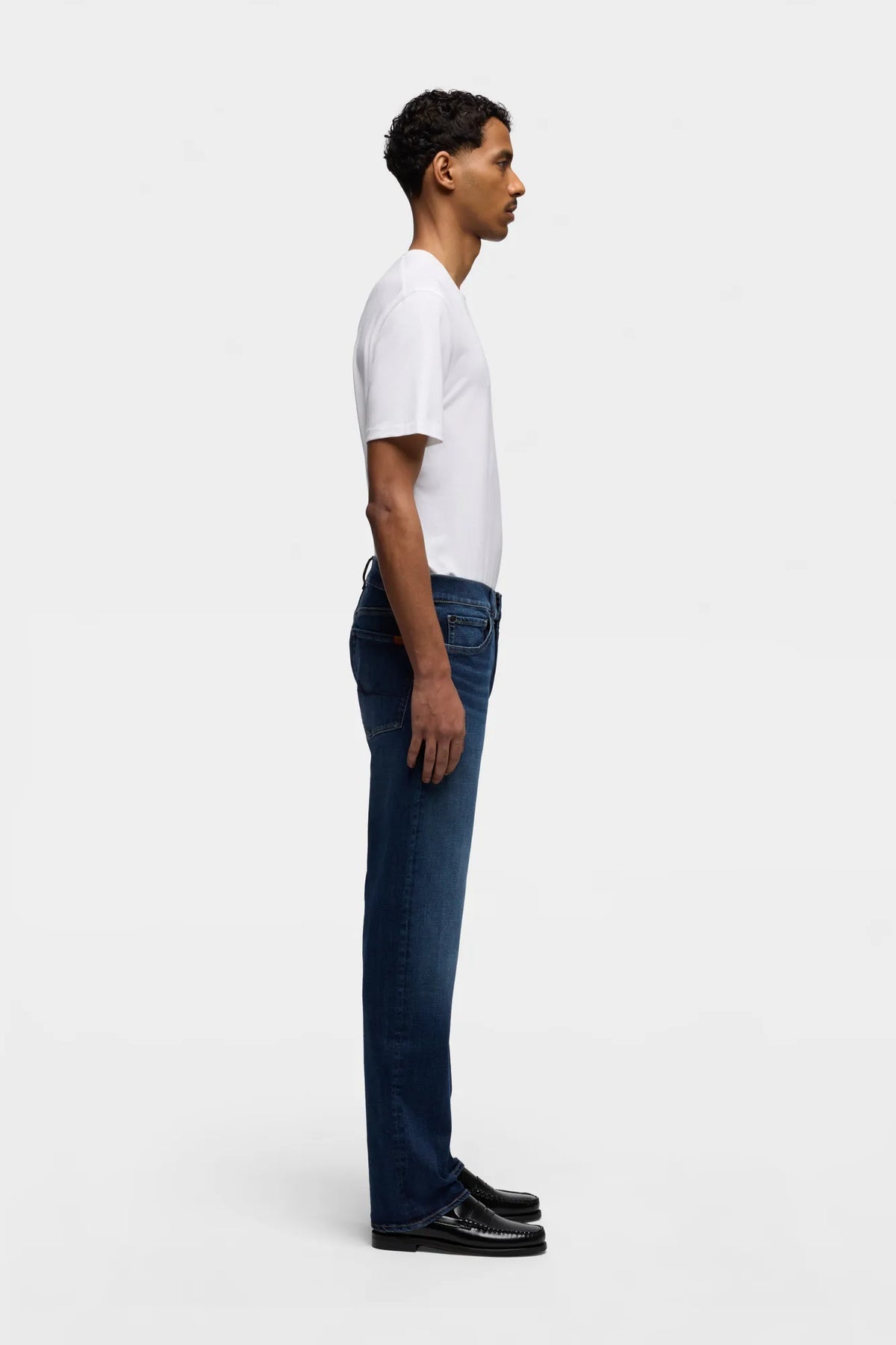 7 For All Mankind Mid Blue Men Standard in Luxe Performance SKU: 7TE10C42_3LH Image 05