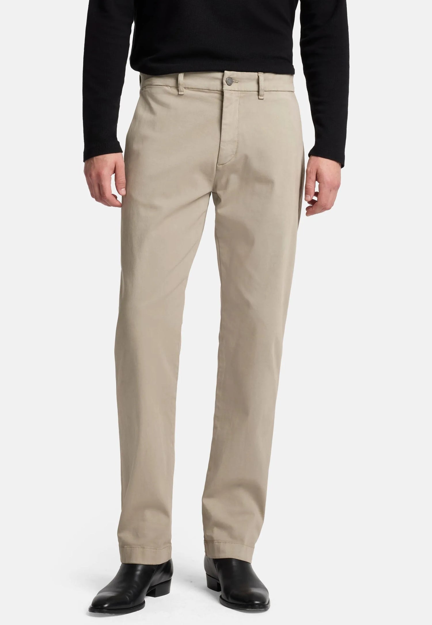 7 For All Mankind_Beige_Straight Chino in Luxe Performance Sateen_7TE30T49_1DY_02