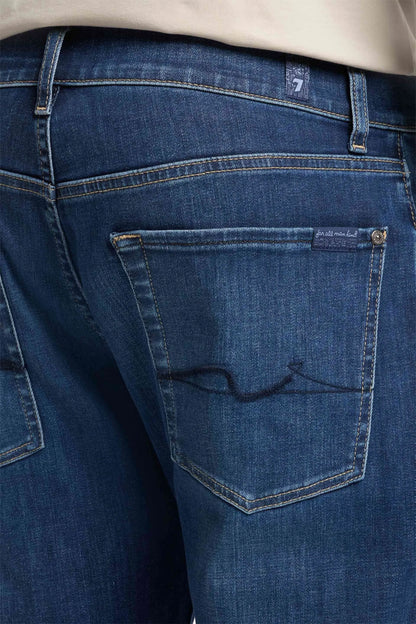 7 For All Mankind_Mid Blue_The Straight in Luxe Performance_7TE70B80_1DP_03