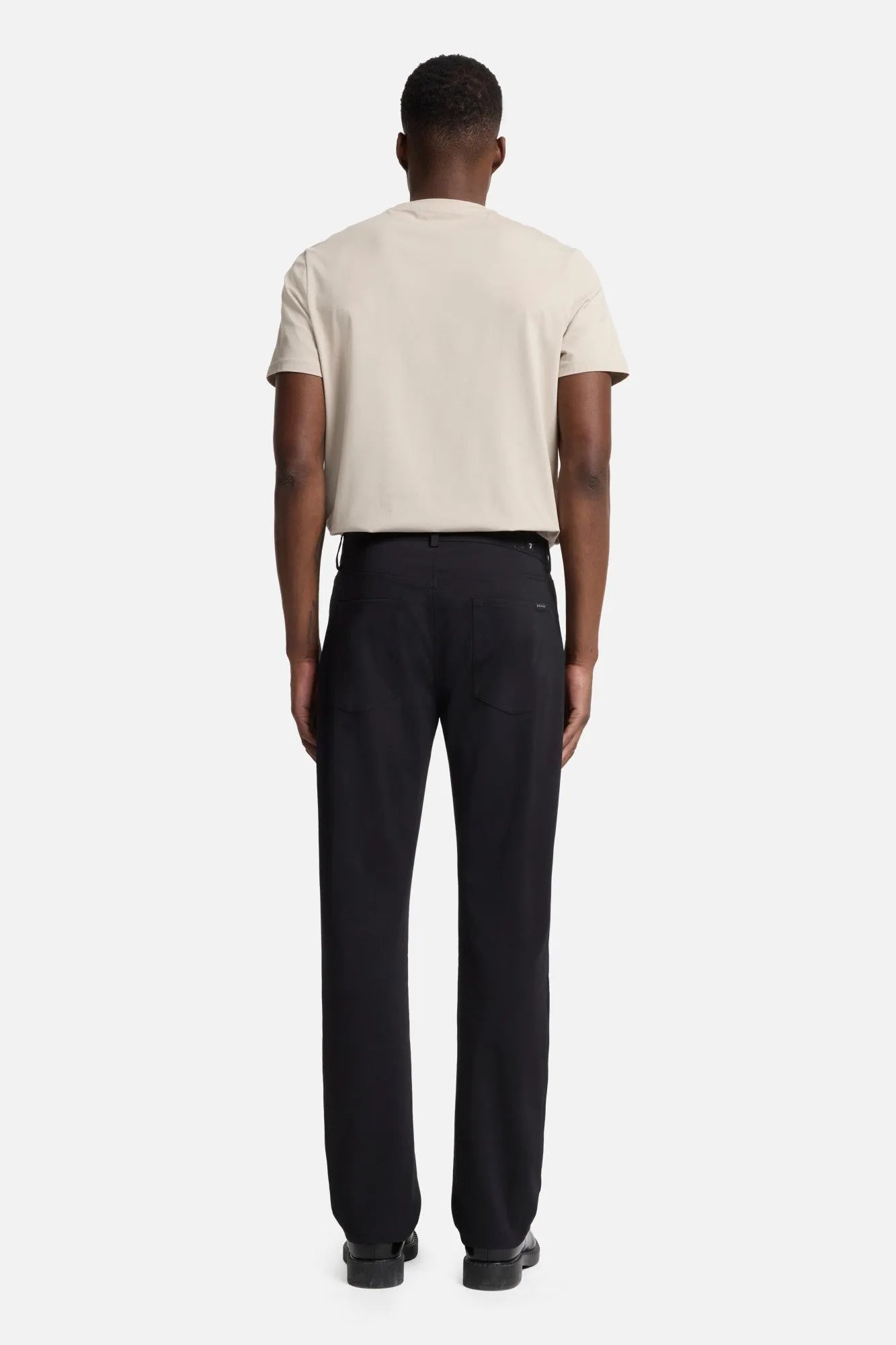 7 For All Mankind Black Men The Straight in Luxe Performance Knit SKU: 7TE70E23_BKN Image 05