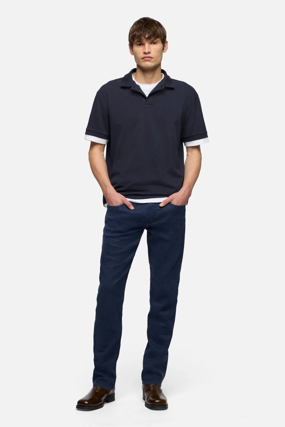 7 For All Mankind Ocean Men The Straight in Denim Linen SKU: 7TE70G06_3BL Image 02