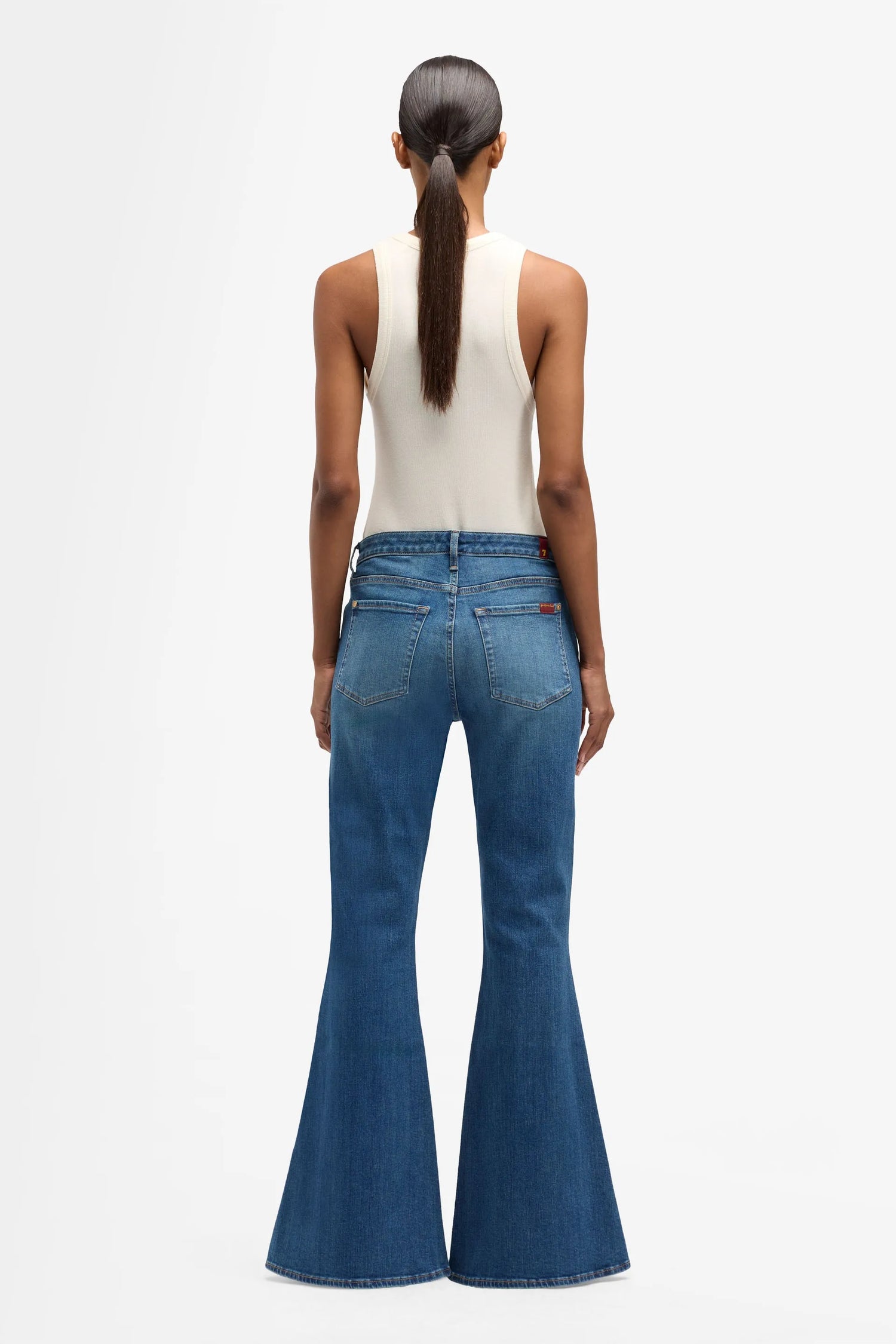 7 For All Mankind_Mid Blue_THE BELL in Slim Illusion_7U4W0C12_1ZT_04