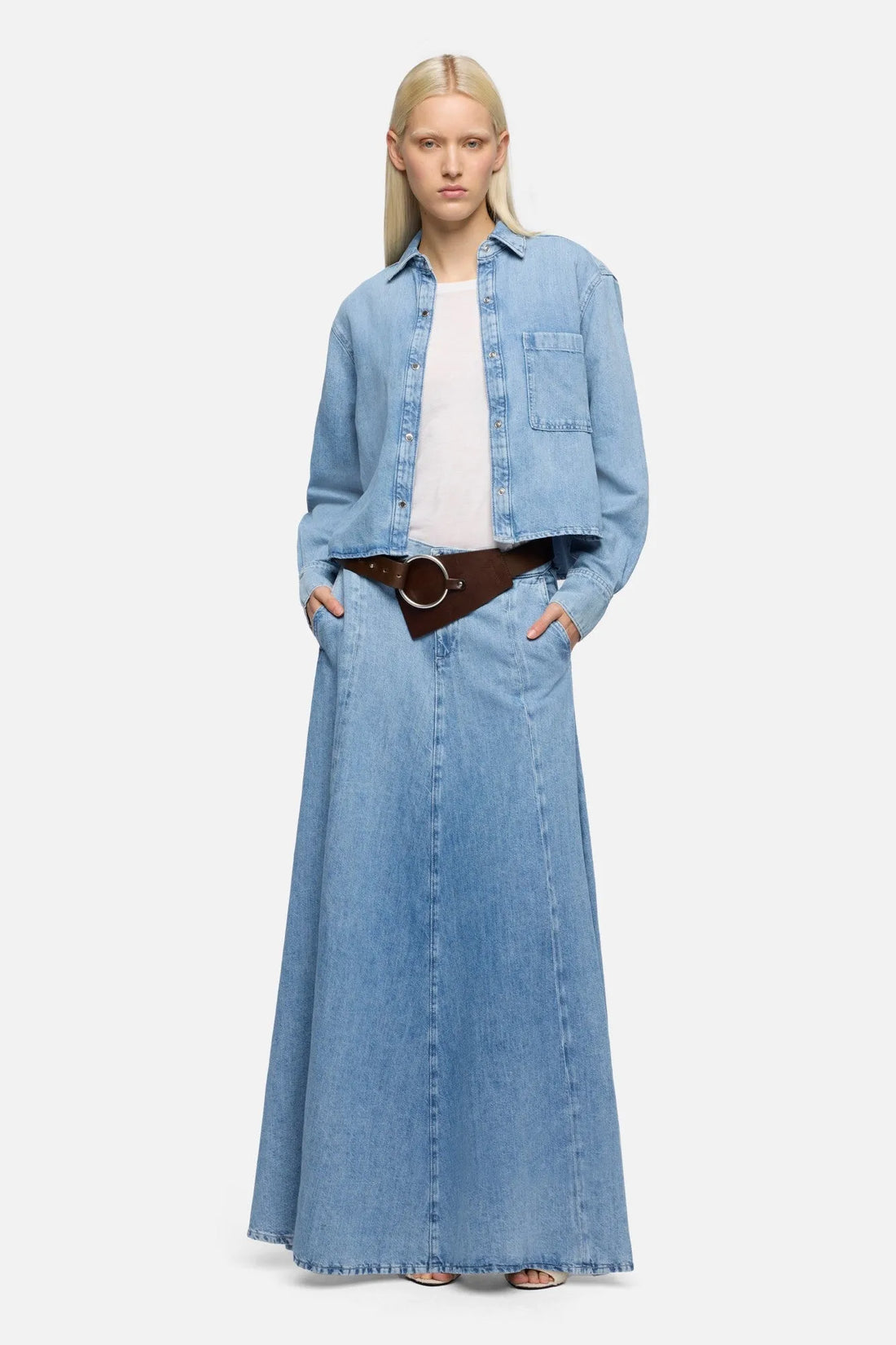 7 For All Mankind Iris Women Ivy Shirt in Indigo Linen SKU: 7U7J0U03_IRI Image 02