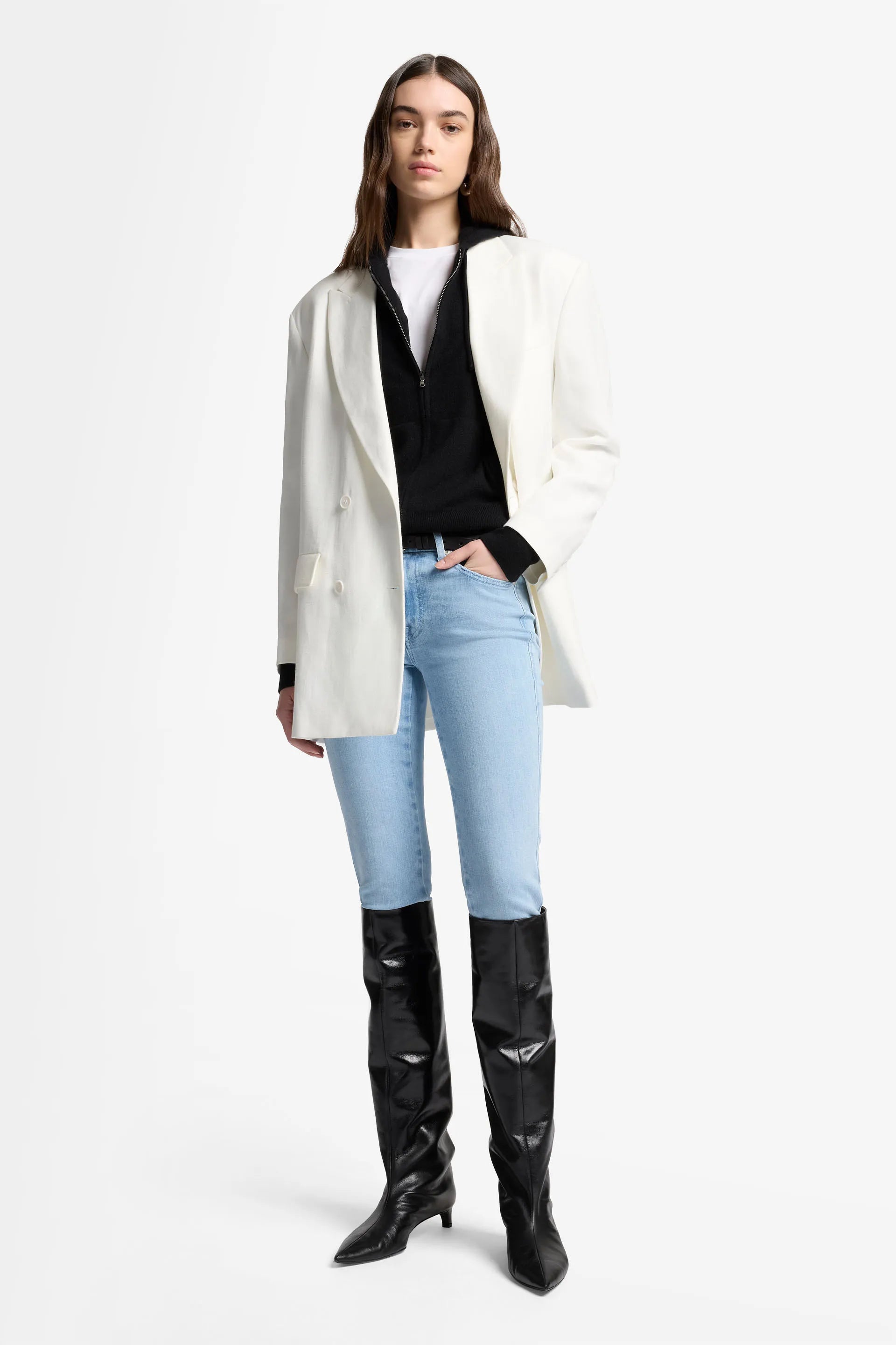 7 For All Mankind_Light Blue_Kimmie Straight in Slim Illusion_7UC10C12_1BU_01
