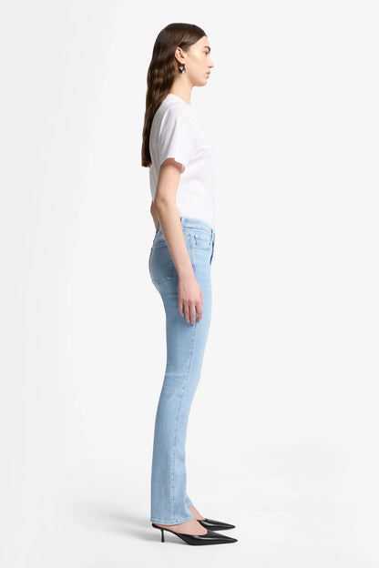 7 For All Mankind_Light Blue_Kimmie Straight in Slim Illusion_7UC10C12_1BU_05