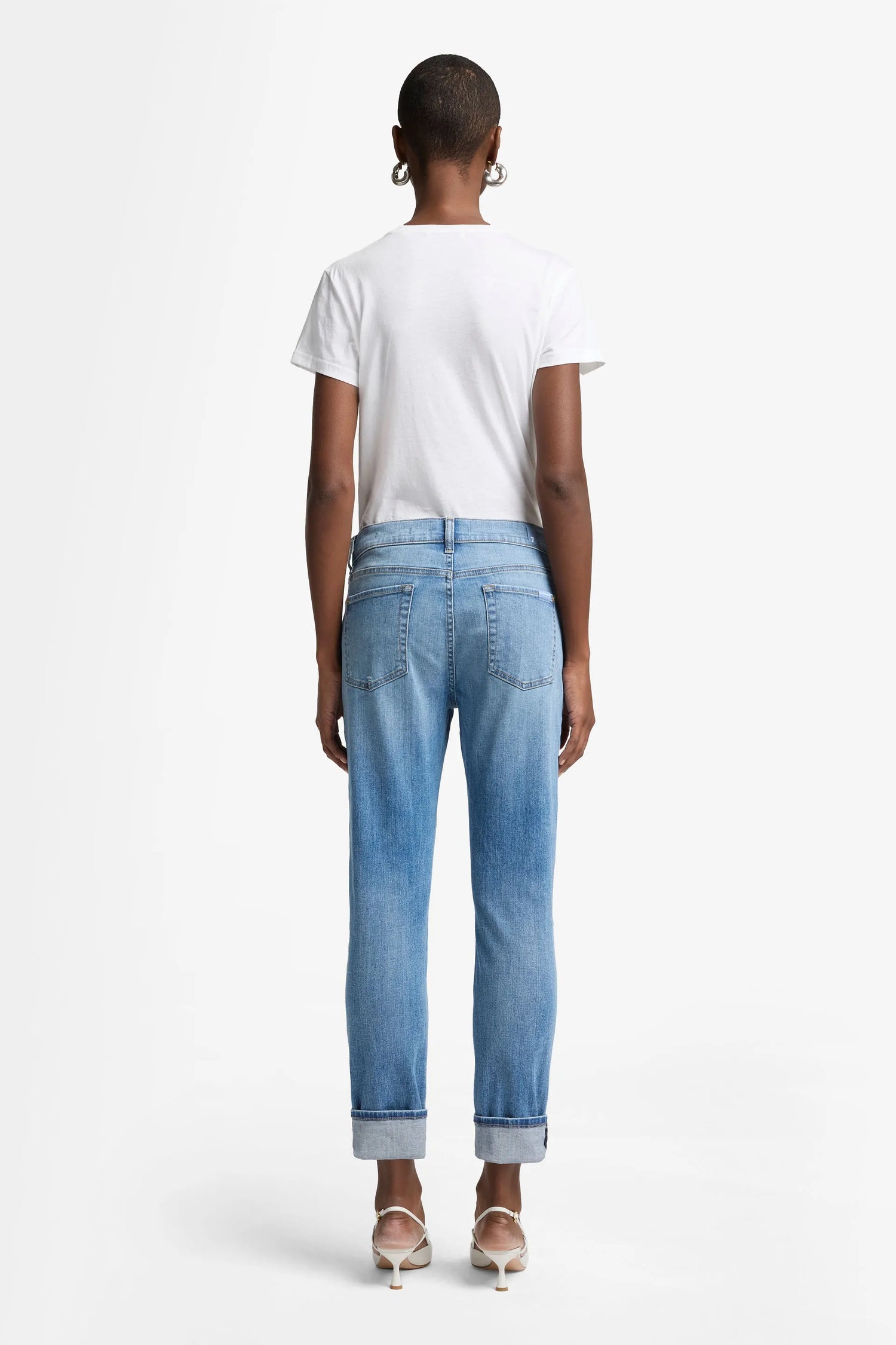 7 For All Mankind_Light Blue_Relaxed Skinny in Slim Illusion_7UC3044A_1BV_04