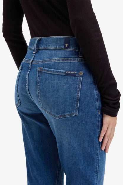 7 For All Mankind_Mid Blue_RELAXED SKINNY in Slim Illusion_7UC30C12_1ZM_03