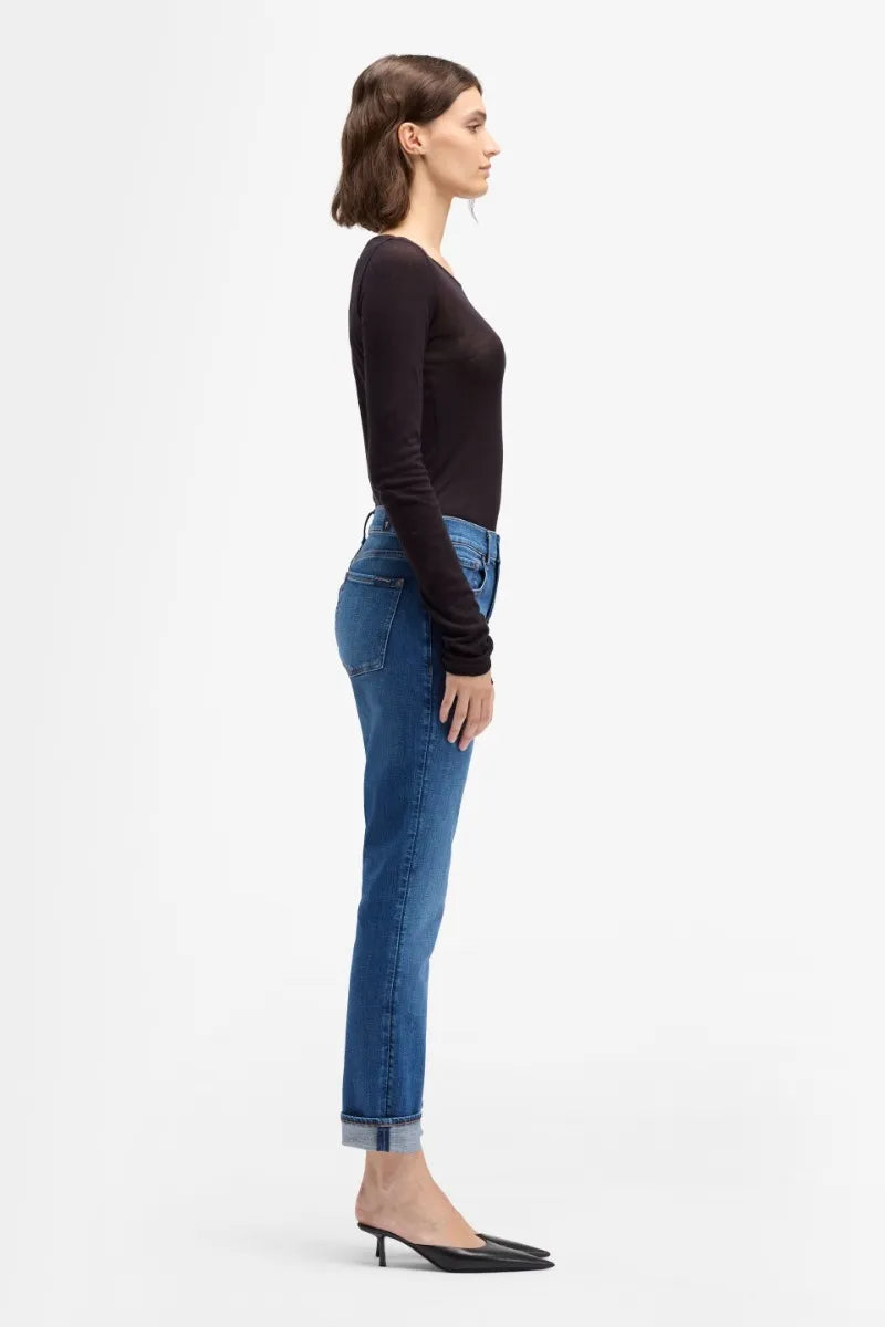 7 For All Mankind_Mid Blue_RELAXED SKINNY in Slim Illusion_7UC30C12_1ZM_05