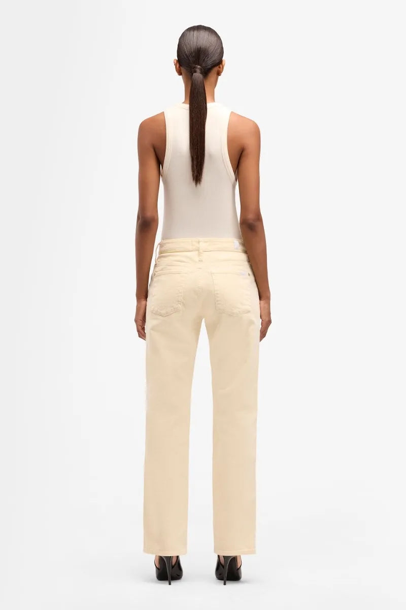 7 For All Mankind_White_Calie Straight in Corduroy_7UC90V64_EGH_04