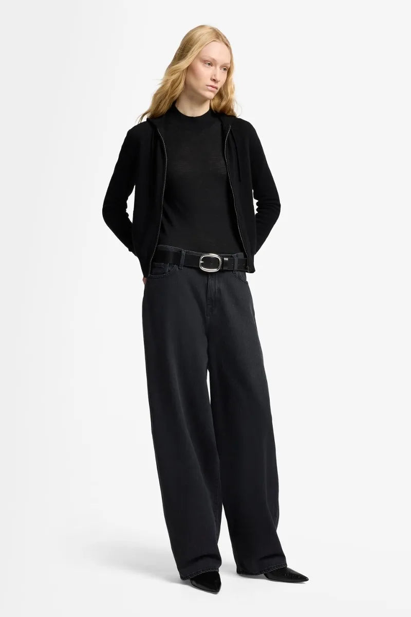 7 For All Mankind_Black_Balloon_7UF50C31_1O3_06