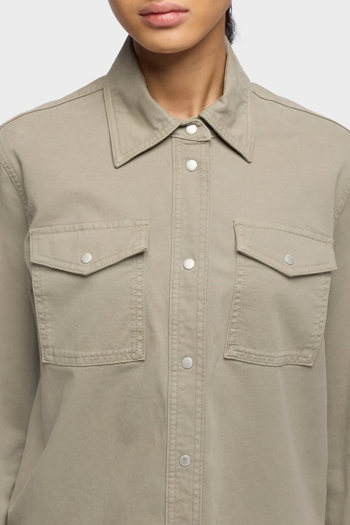 7 For All Mankind Military Women Classic Shirt in Comfort Twill SKU: 7UR90E39_3O8 Image 03