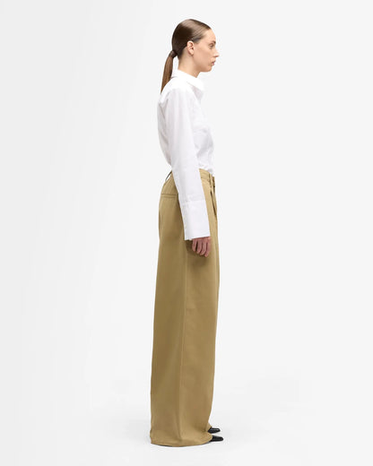 7 For All Mankind_Beige_Pleated Wide Trouser in Comfort Twill_7UX20F07_1A8_05