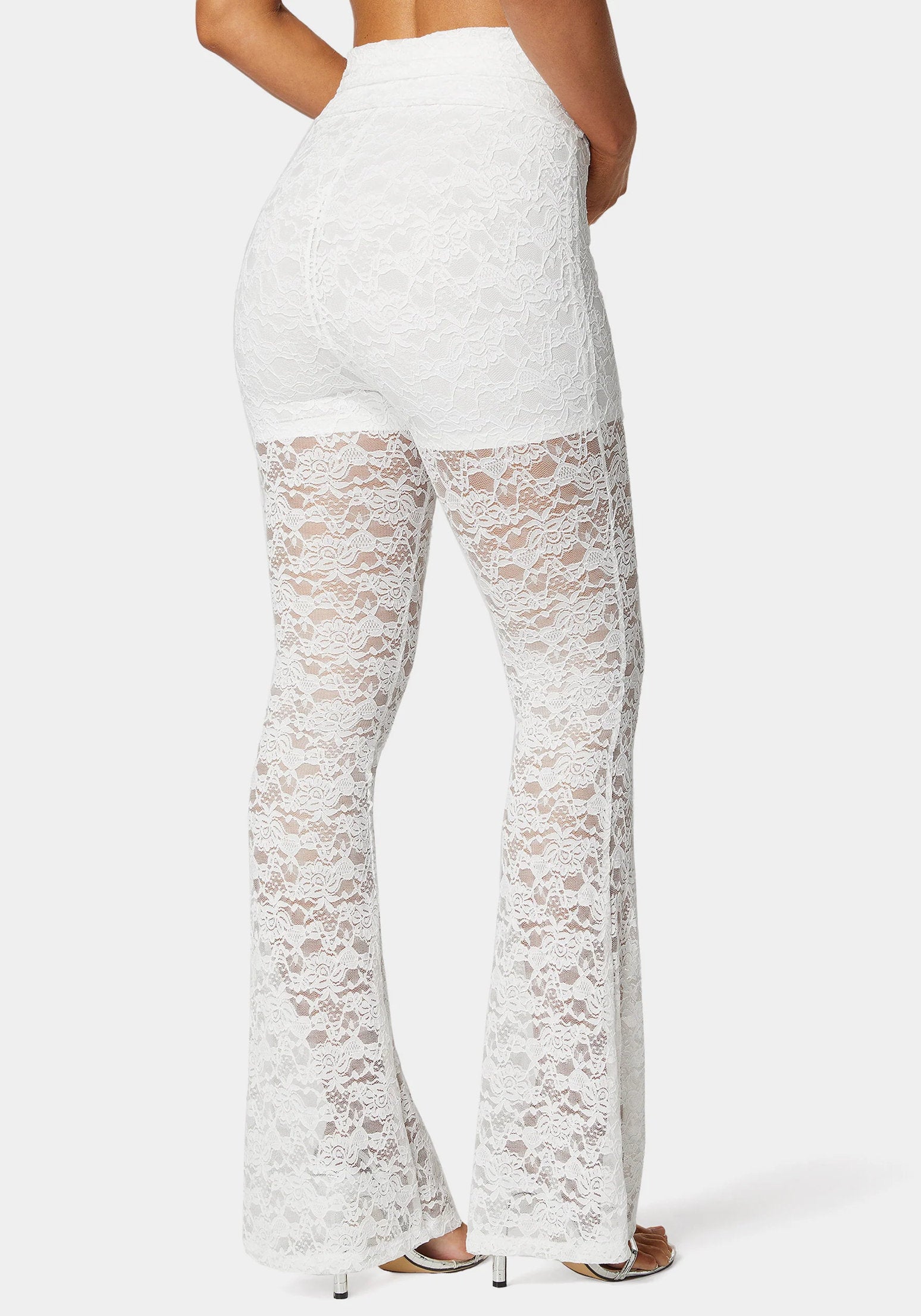 Bebe_Flared Lace Pant_7skp0347be_White Alyssum_03