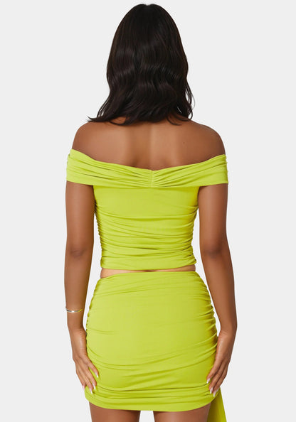 Bebe_Off Shoulder Knit Top_7skt0410be_Grenoble Green_03