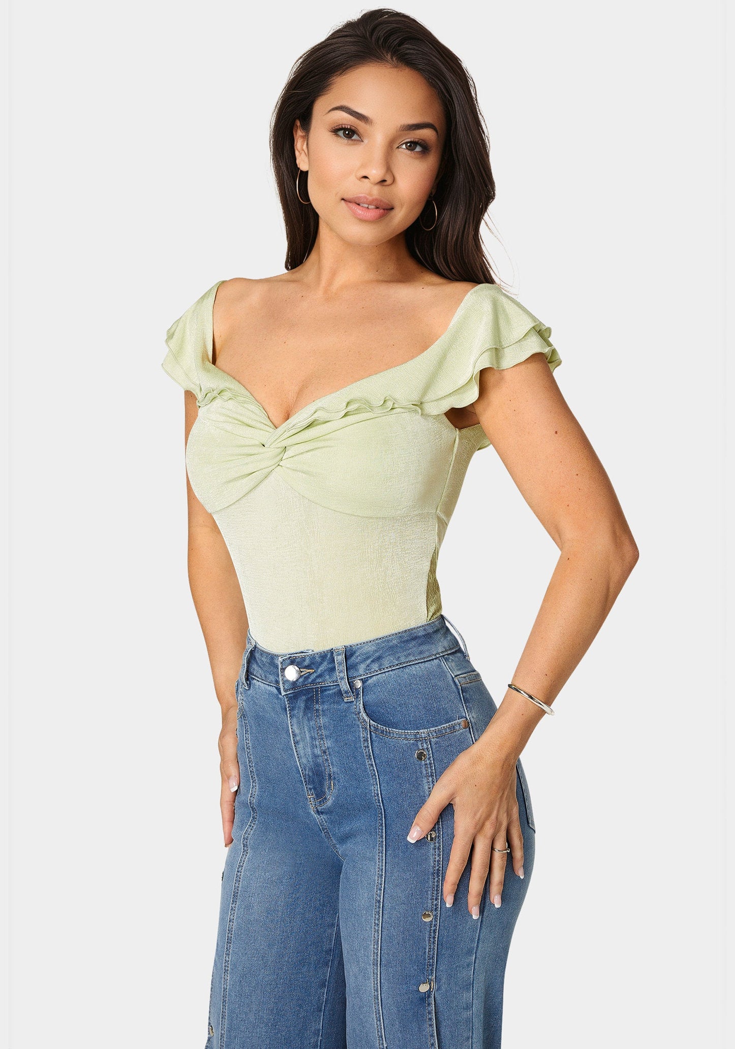 Bebe_Off Shoulder Twisted Front Top_7skt0416be_Lime Sherbet_02