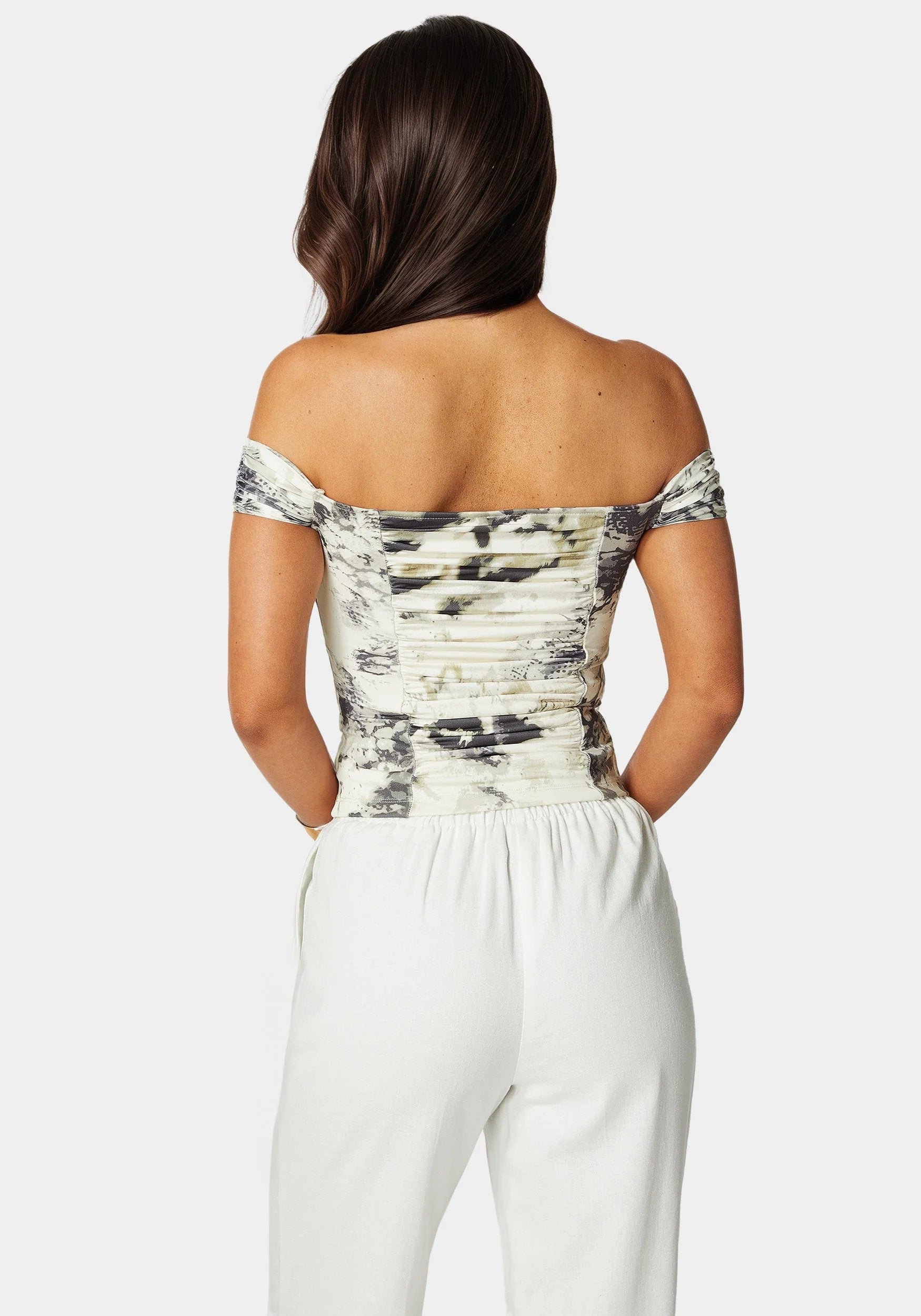 Bebe_Off Shoulder Knit Top_7skt0422be_Jungle Bloom Print_03