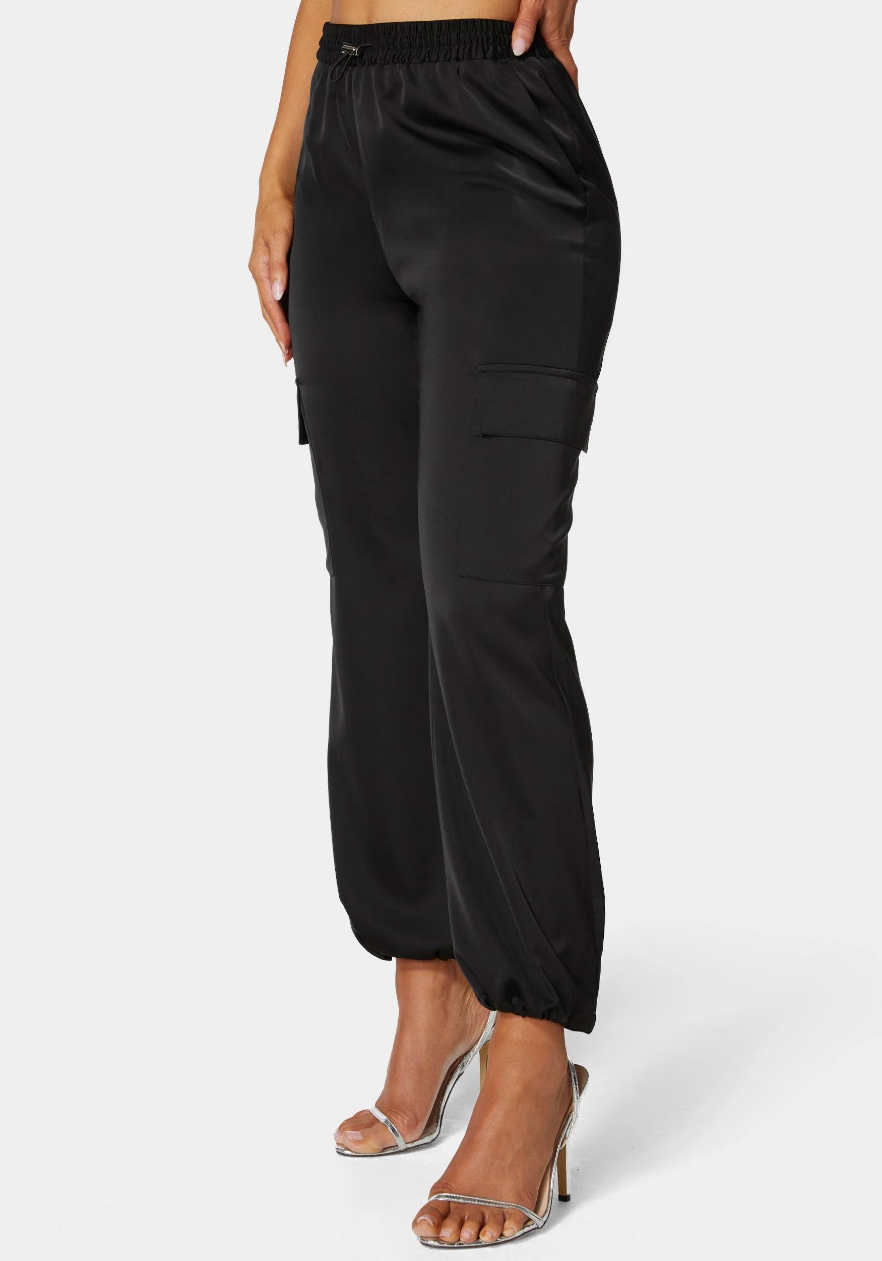 Bebe_Stretch Satin Cargo Jogger_7swp0356be_Black_02
