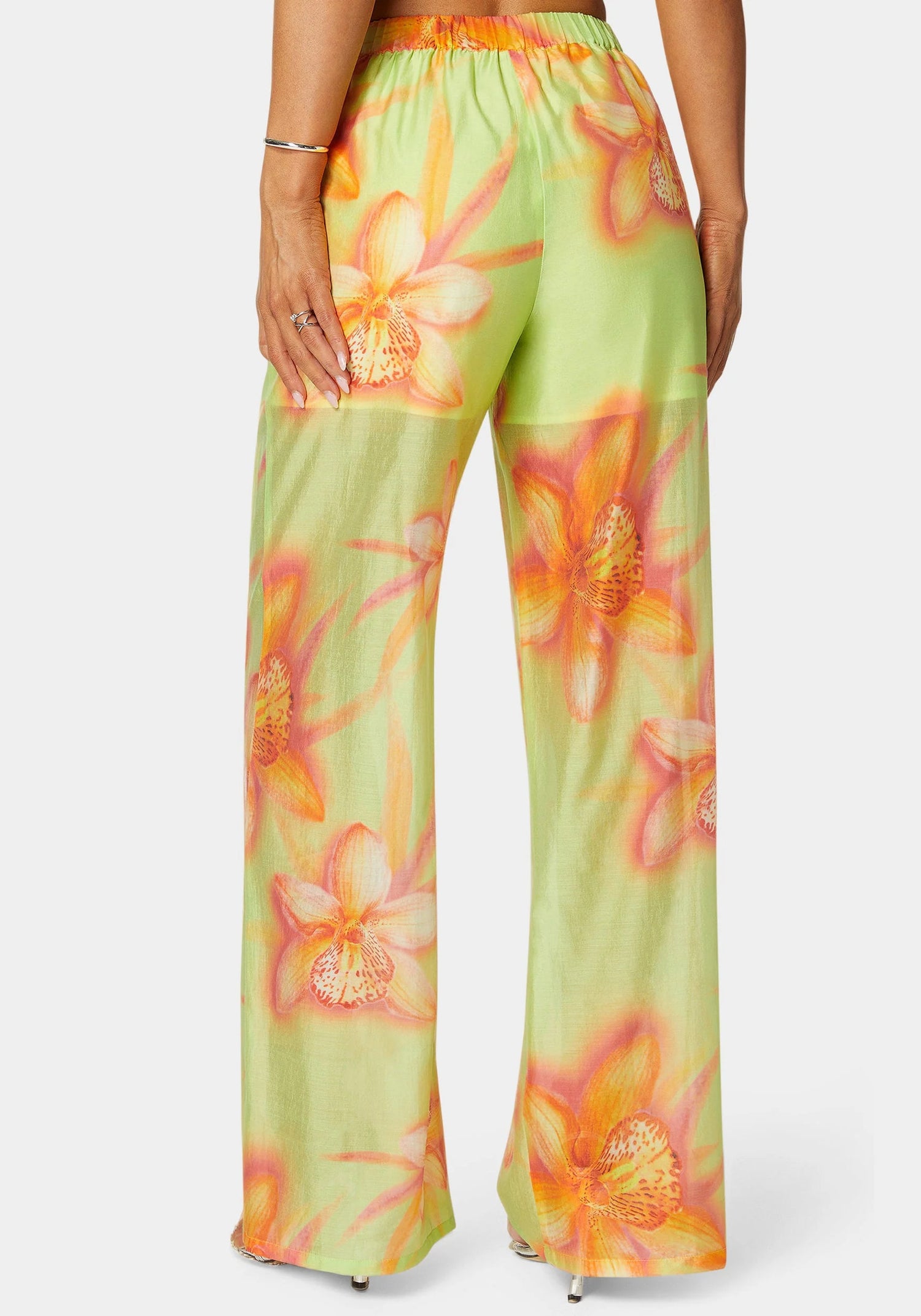 Bebe_High Waist Wide Leg Pull on Pant_7swp0357be_Orchid Splash Print_03