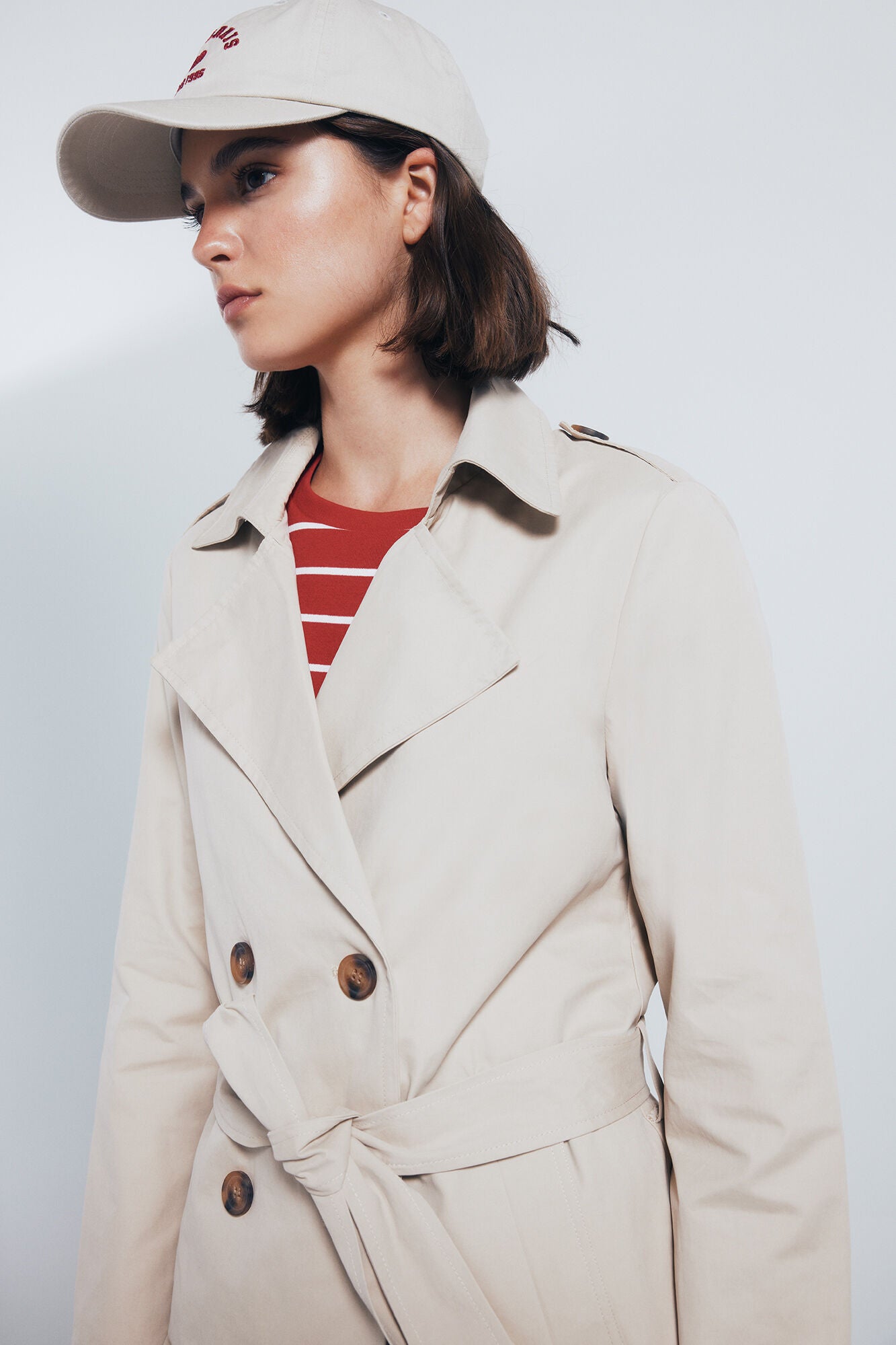 Springfield_Beige_Buttoned Trench Coat with Belt_8232579_55_04