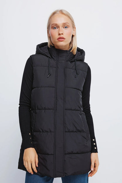 Springfield_nude_Recycled Polyester Hood Vest_8272801_01_01