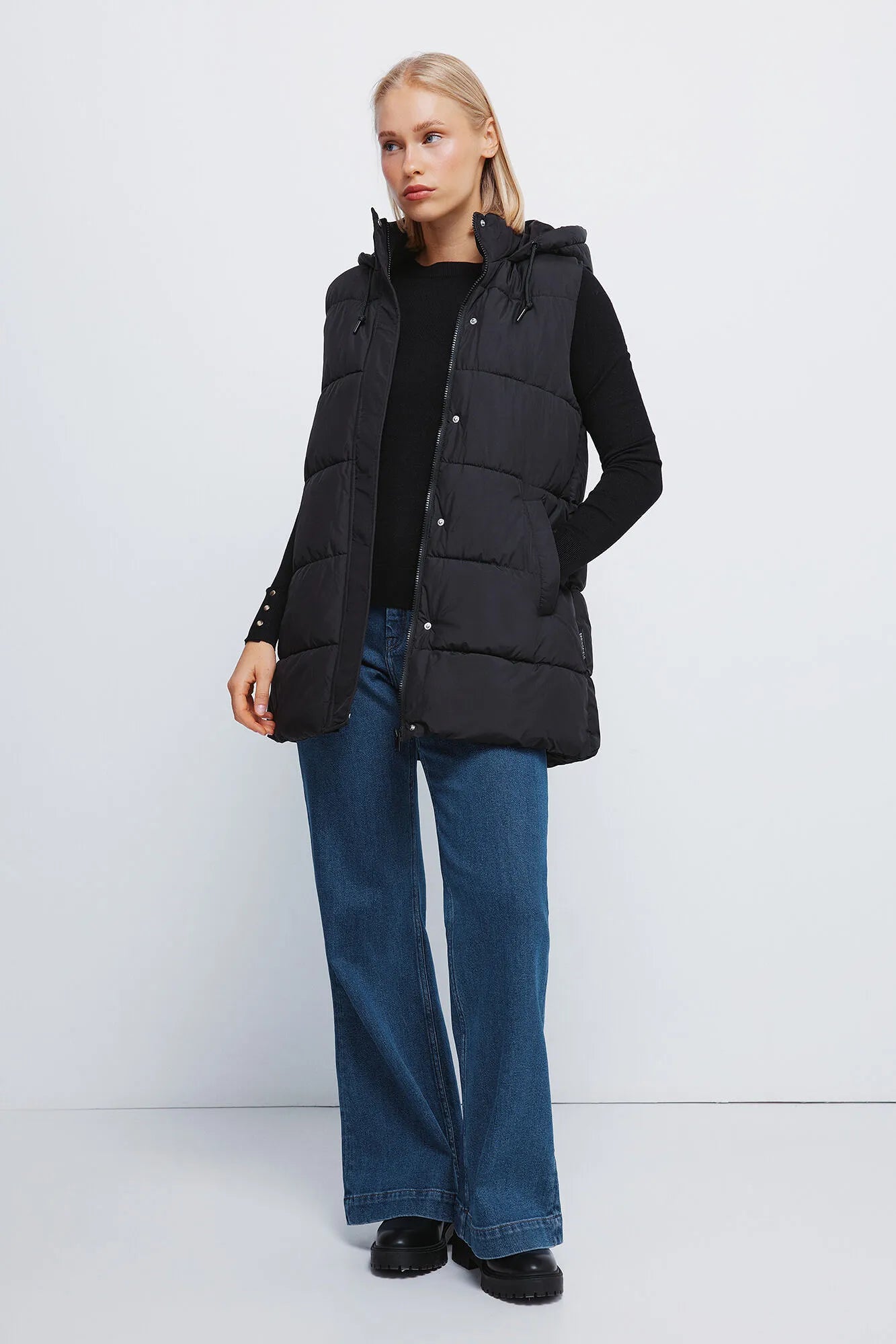 Springfield_nude_Recycled Polyester Hood Vest_8272801_01_04