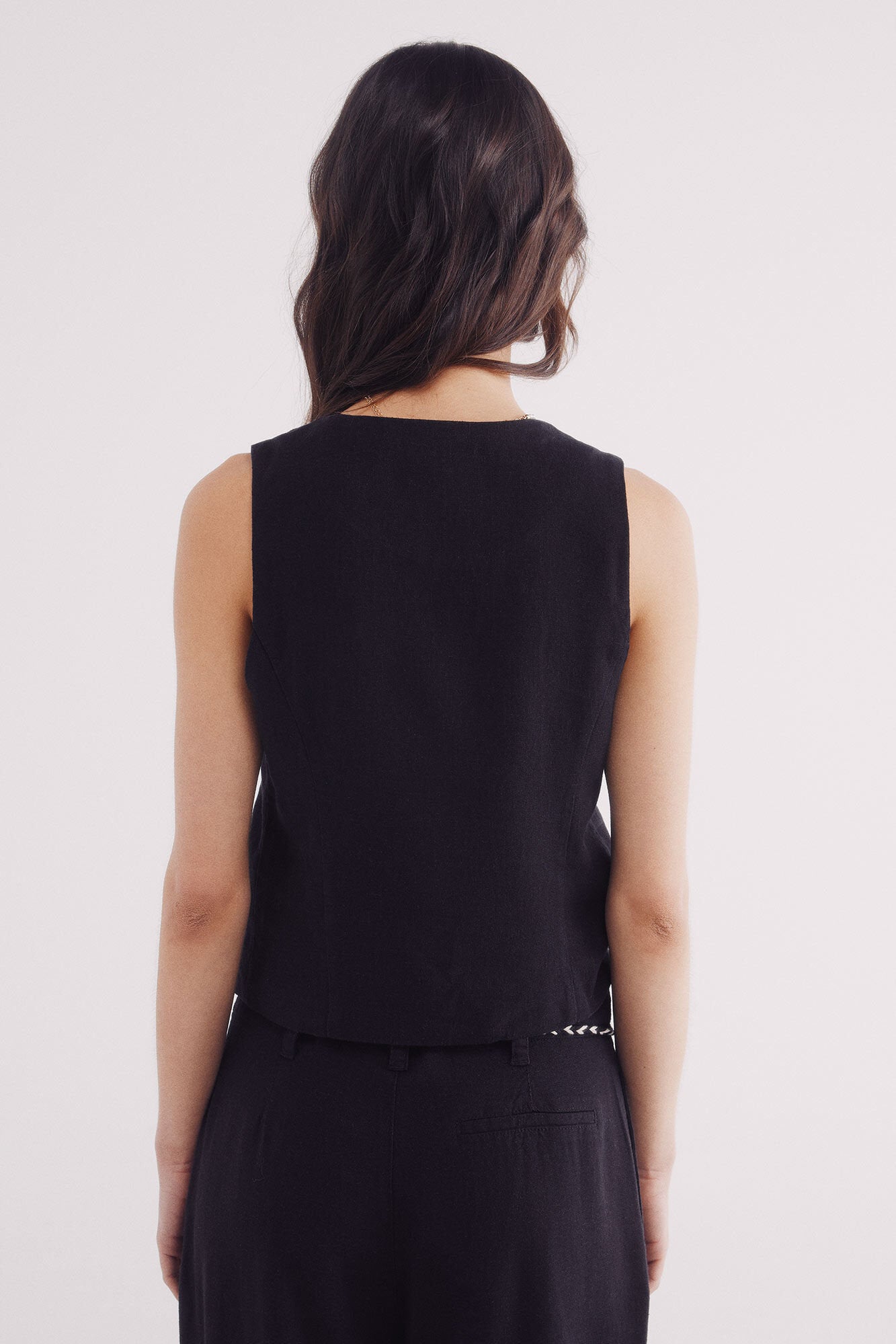 Springfield_Linen Buttons Vest_8419282_01_03