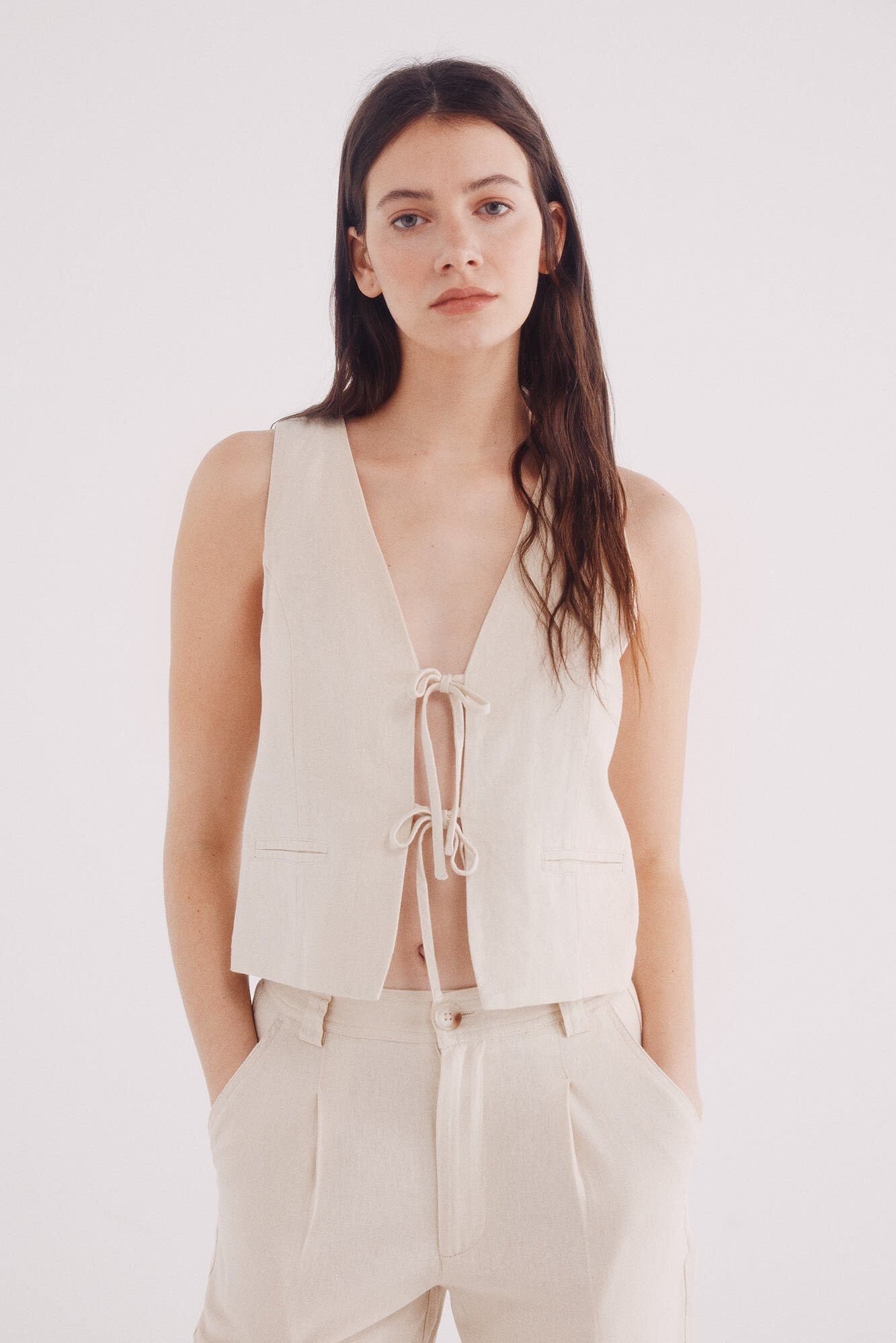 Springfield_Linen Bow Vest_8419284_39_05