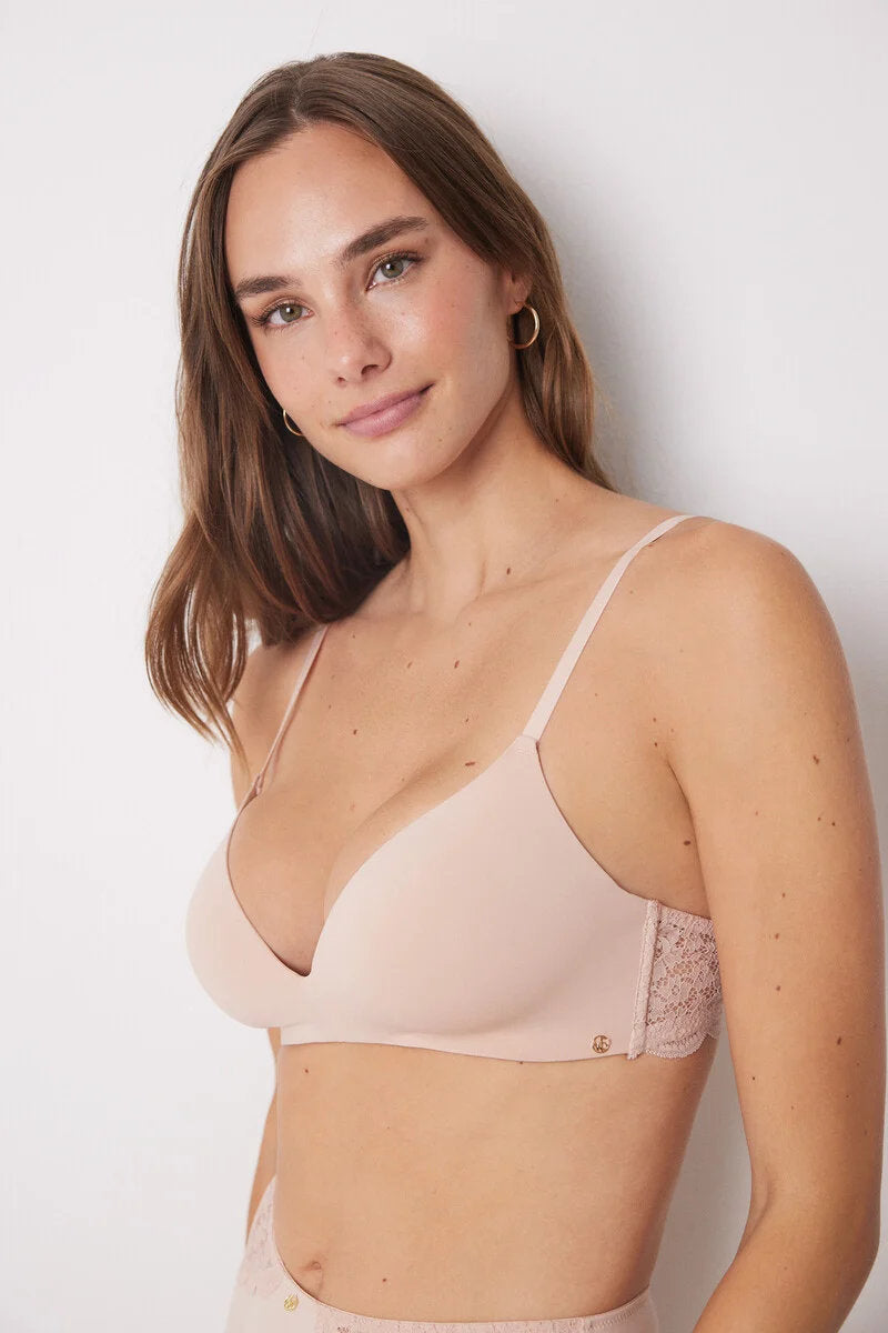 Lovely Pink Padded Triangle Bra In Different Cup Sizes_03