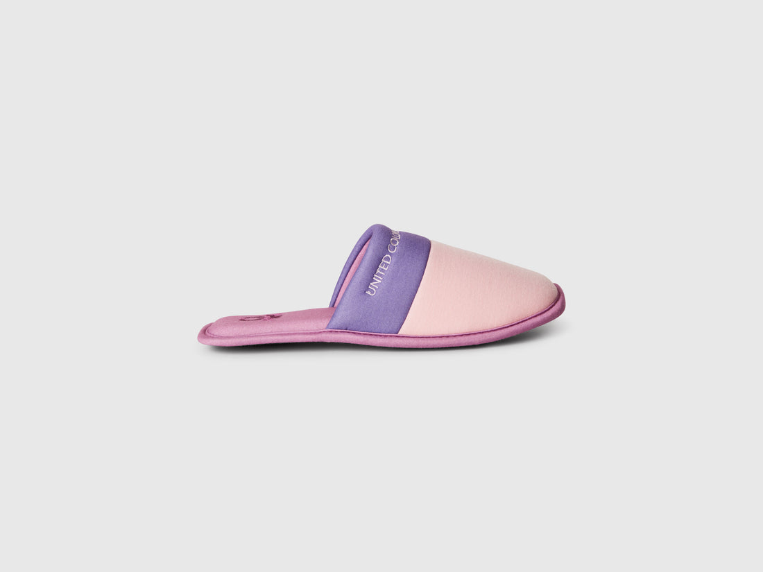 Benetton_Slippers with Logo_848X2D013_901_01