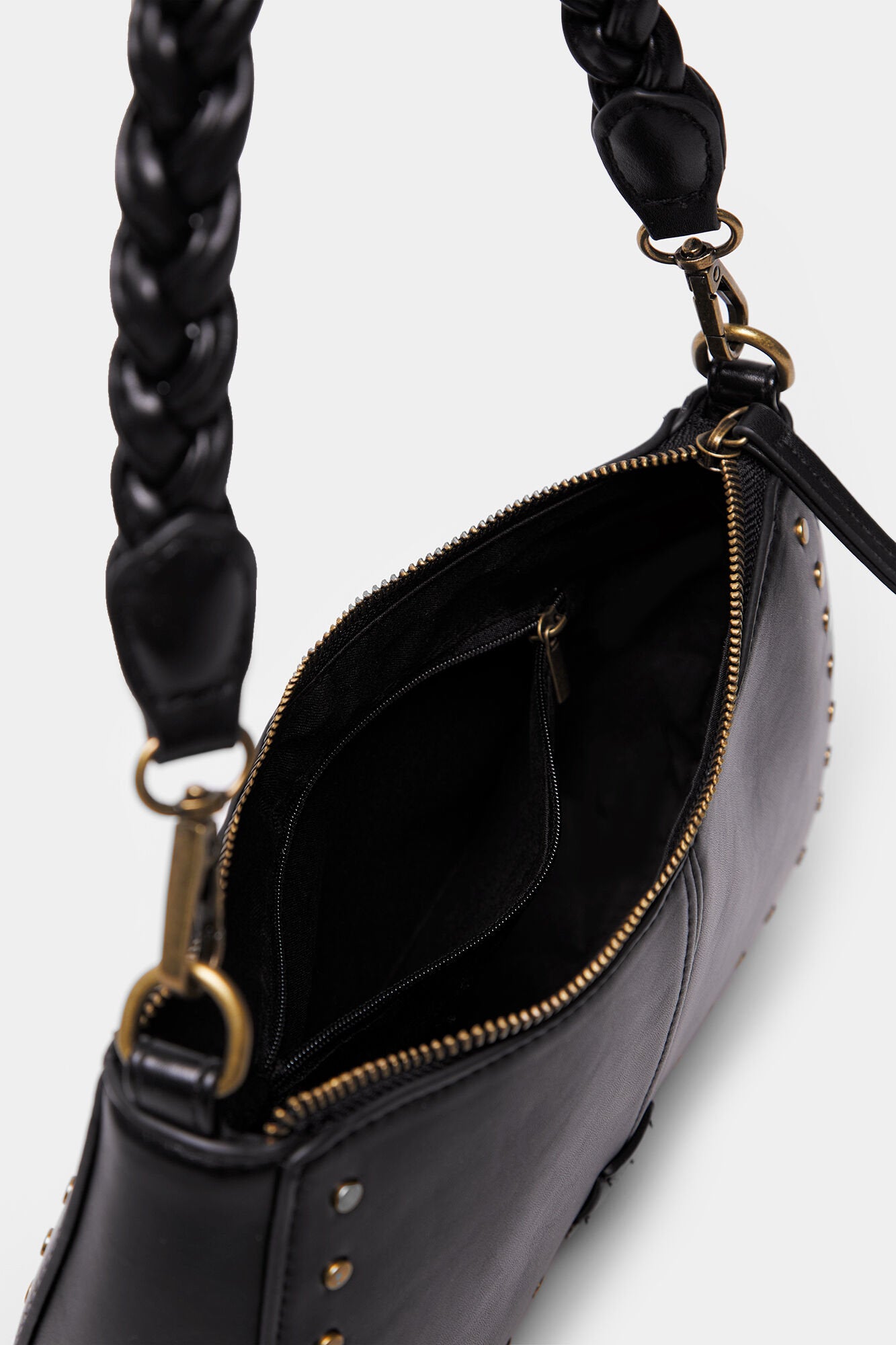 Black Shoulder Bag With Braided Strap_8527381_01_03