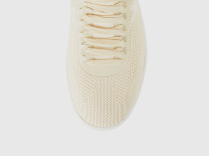 Creamy White And Beige Lightweight Sneakers_852Nud02D_0Z3_04