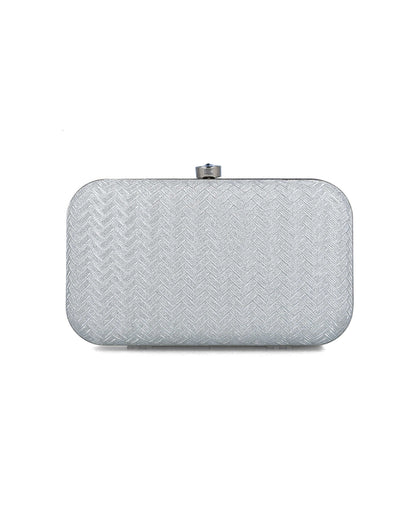 Silver Clutch With Zig-Zag Design_85495_09_01