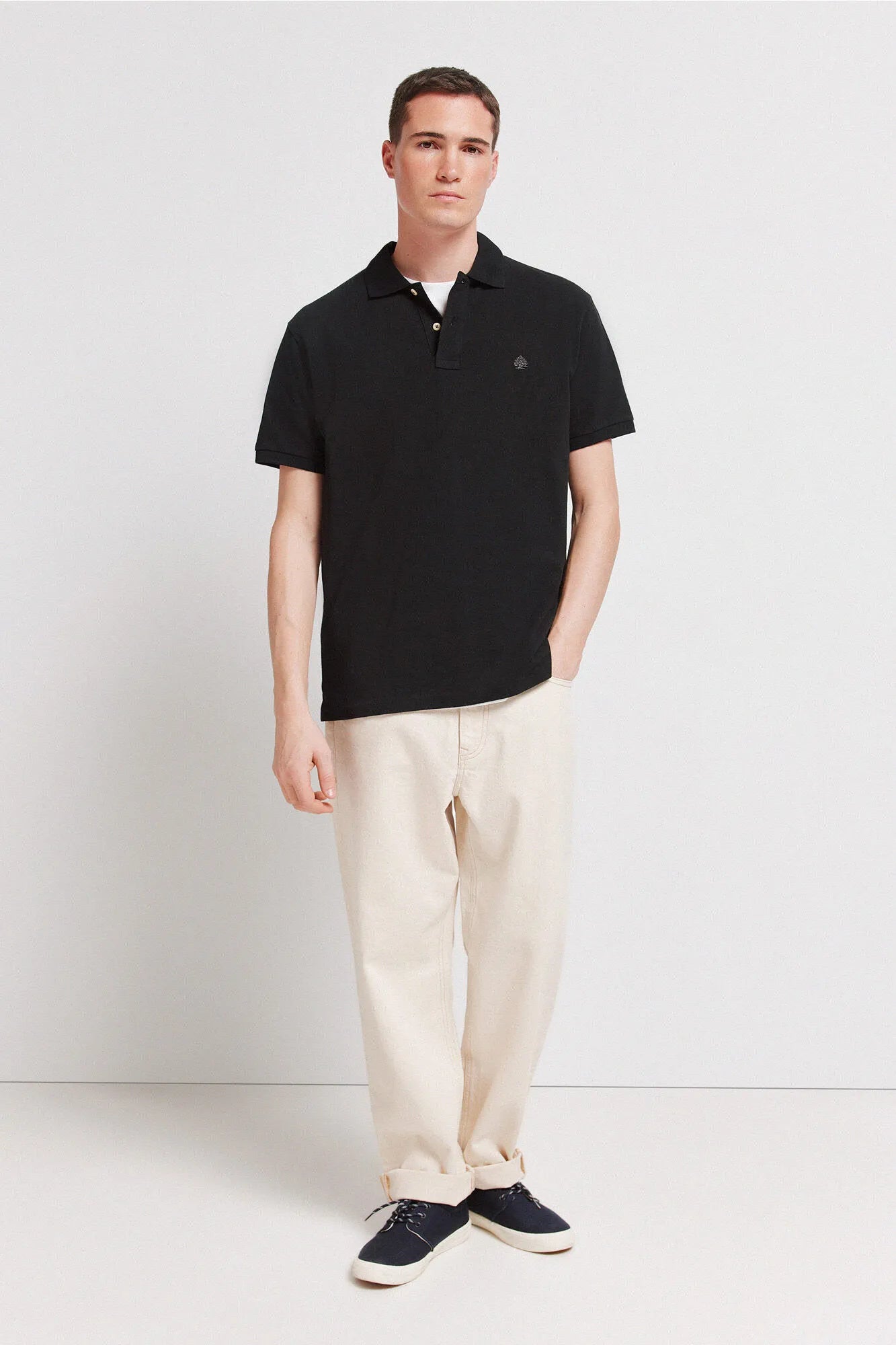 Springfield Black Men Basic Regular Fit Polo Shirt Springfield SKU: 8551105_01 Image 02