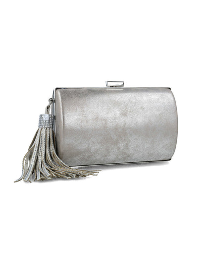 Silver Clutch With Fringe Accessory_85651_09_02