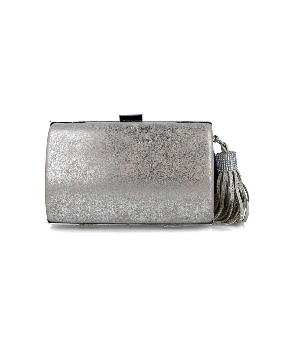 Silver Clutch With Fringe Accessory_85651_09_03