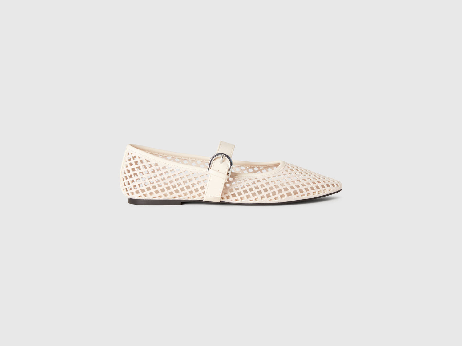 Benetton_Mesh Flats_87FCDD03Q_0R2_01